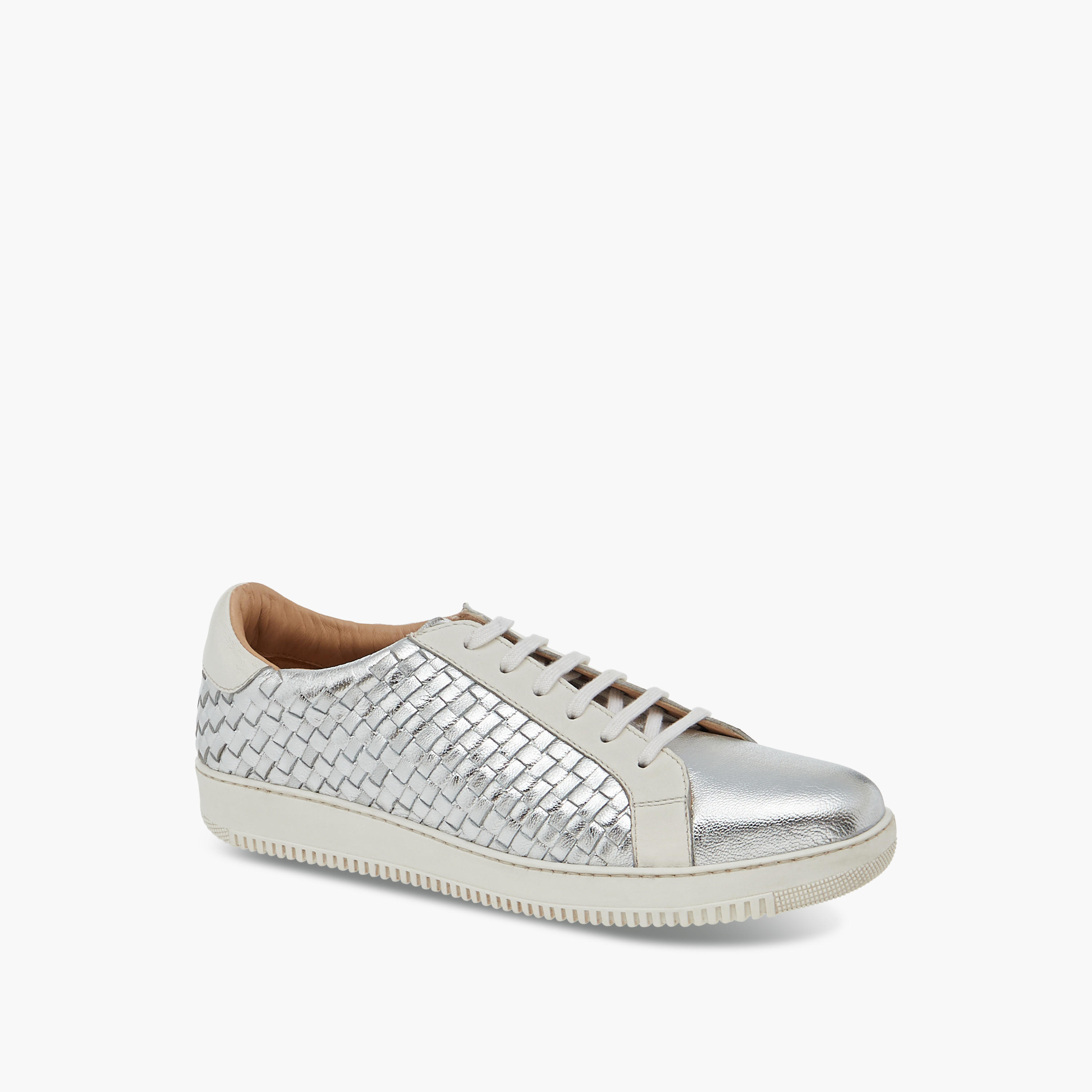 حذاء سنيكرز مبطن برباط إغلاق من بابريكا-women-shoes-sneakers-image-2
