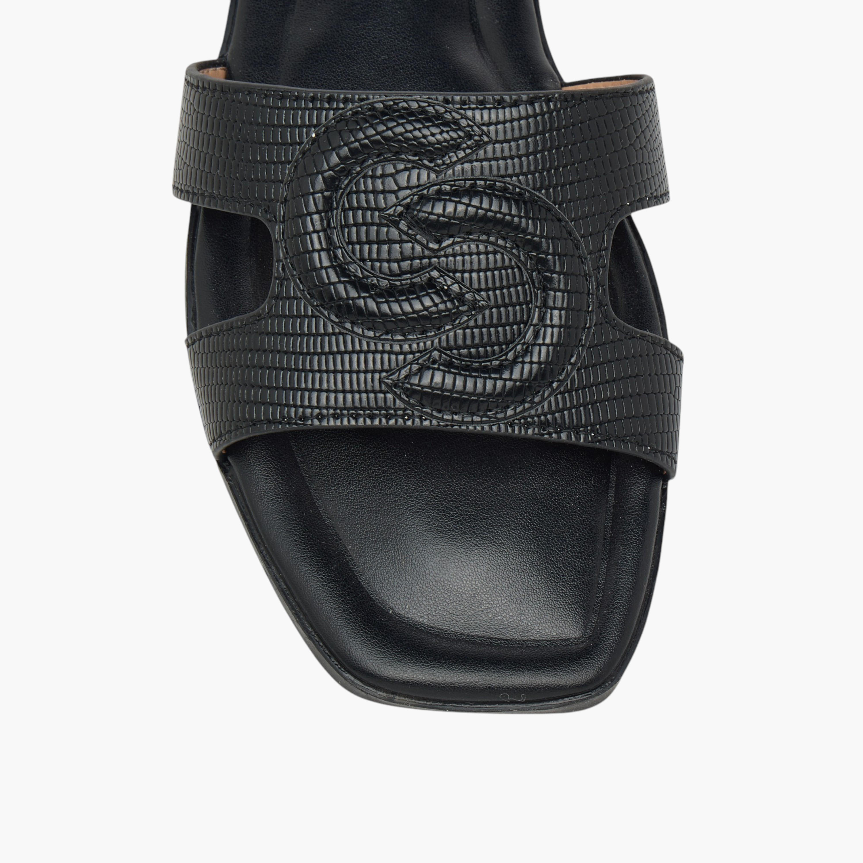 صندل سهل الارتداء بنقوش شعار للنساء من سيليست-women-shoes-flats-sandals-image-4