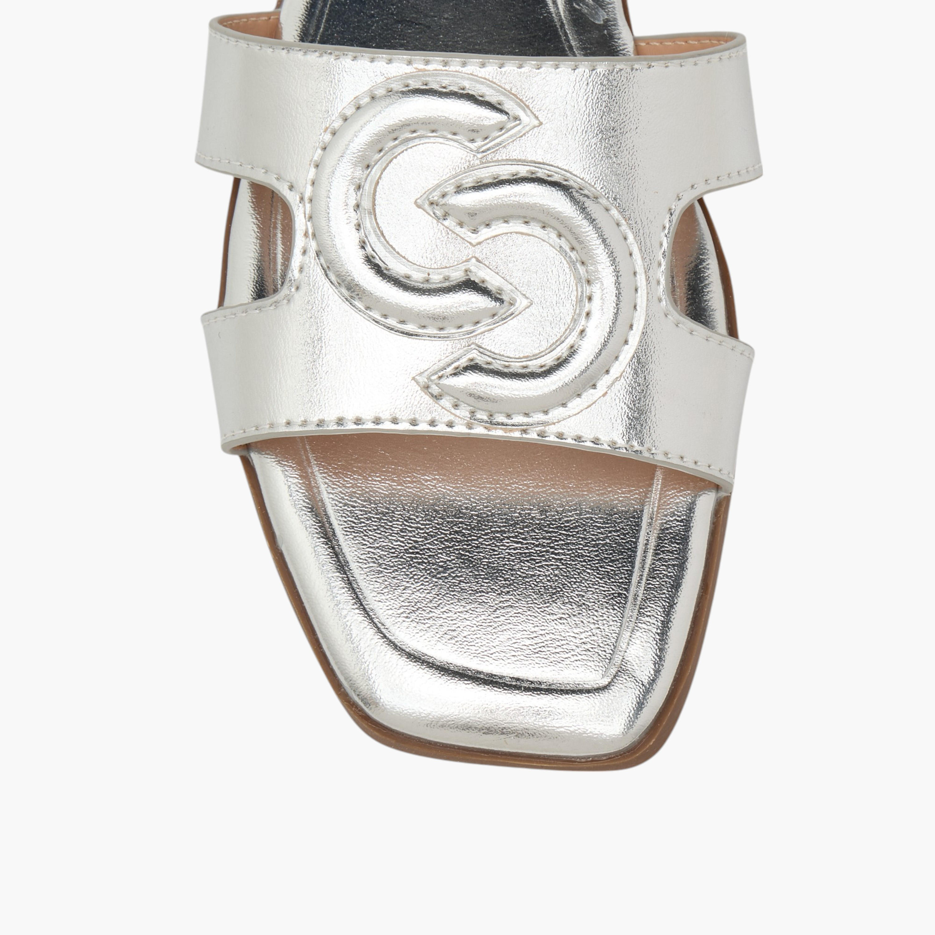 صندل سهل الارتداء بنقوش شعار ميتالك للنساء من سيليست-women-shoes-flats-sandals-image-4