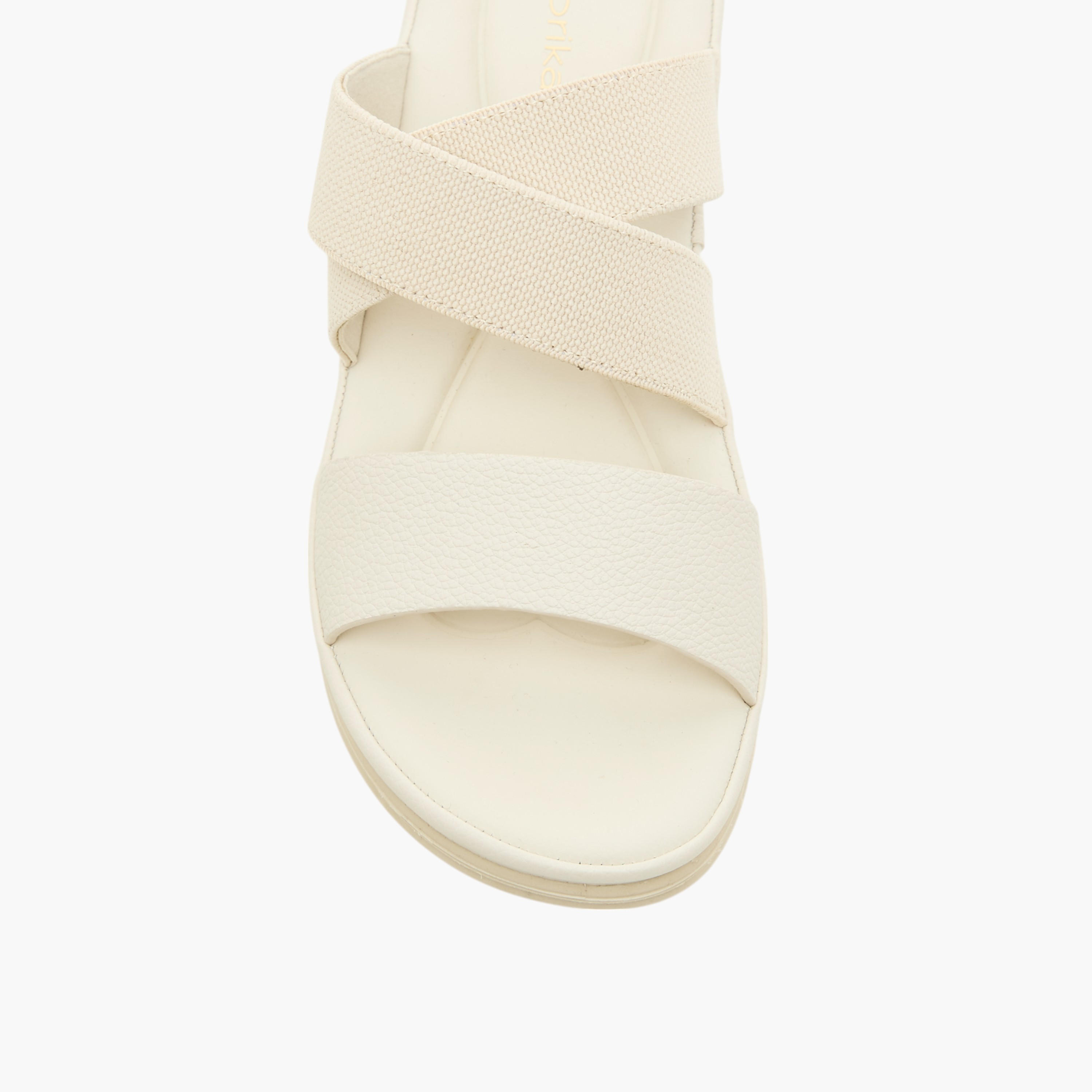 صندل بارز الملمس سهل الارتداء بأحزمة متقاطعة وكعب مسطّح من بابريكا-women-shoes-flats-sandals-image-4