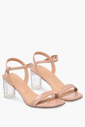 صندل سادة بكعب سميك وإبزيم إغلاق للنساء من سيليست-women-shoes-sandals-heeled-image-1