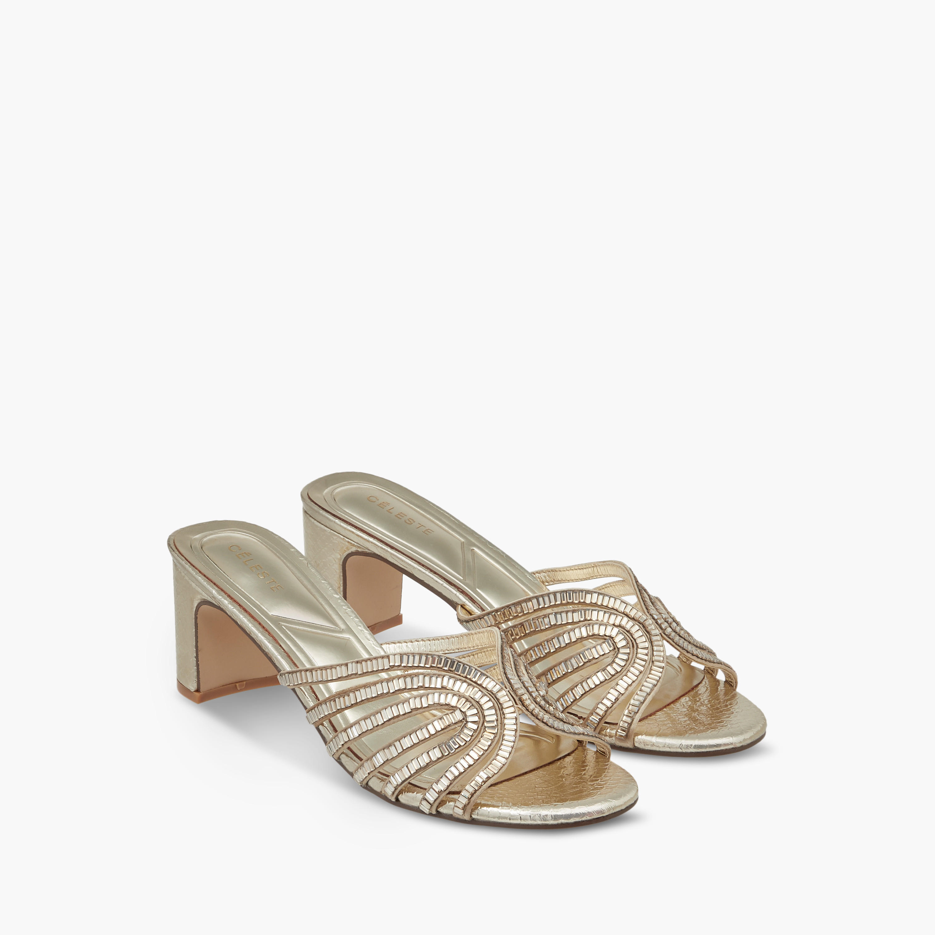 صندل مزين سهل الارتداء بكعب سميك للنساء من سيليست-women-shoes-sandals-heeled-image-1
