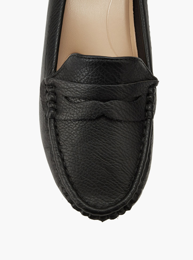 حذاء سهل الارتداء بكعب ويدج للنساء من لو كونفورت-women-shoes-loafersandmoccasins-image-4