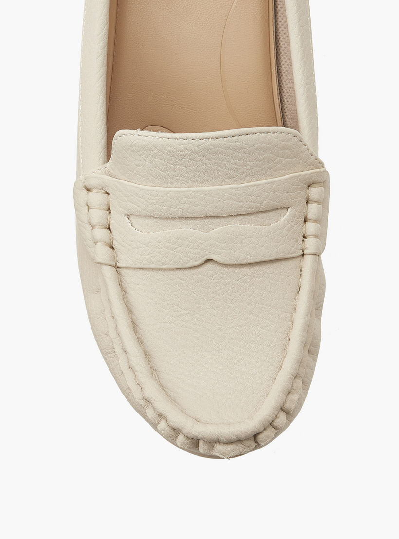 حذاء سهل الارتداء بكعب ويدج للنساء من لو كونفورت-women-shoes-loafersandmoccasins-image-4