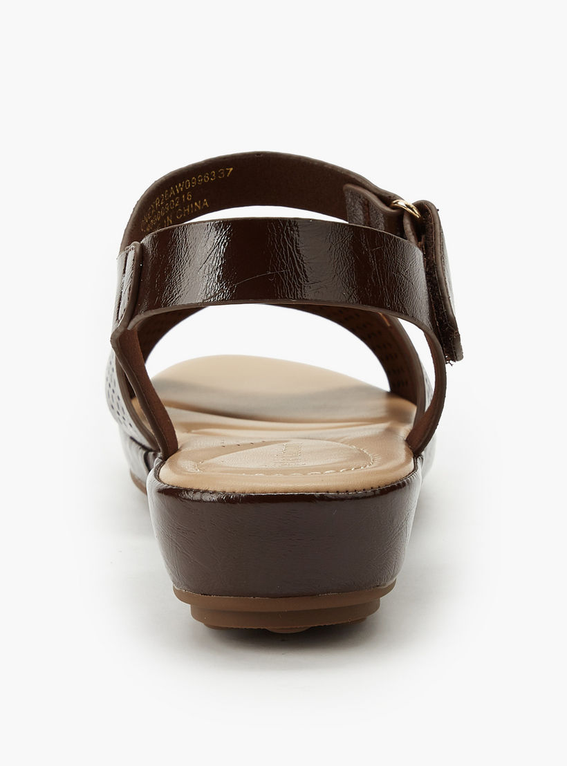 صندل بشريط إغلاق لاصق للنساء من لو كونفورت-women-shoes-sandals-flats-image-5