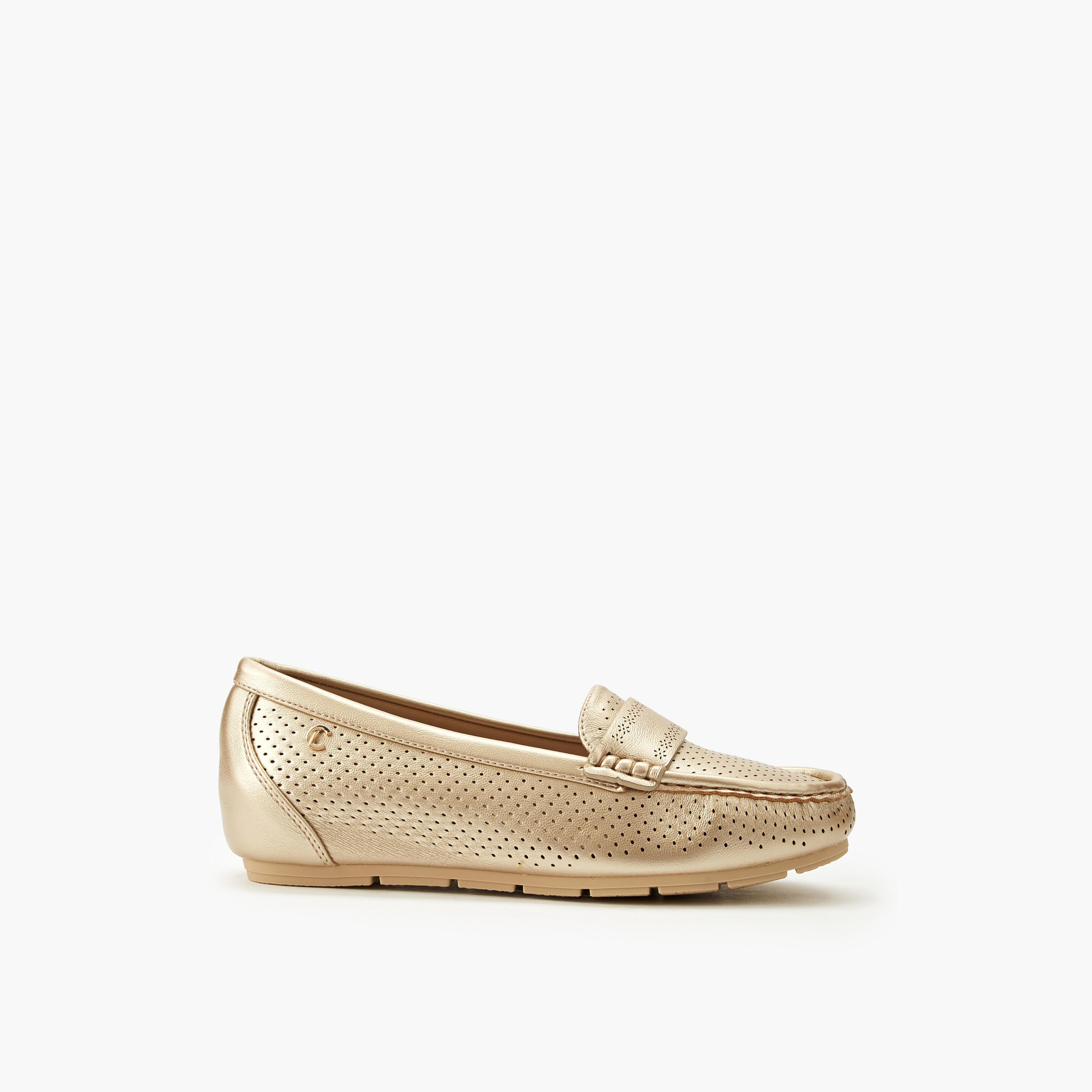 حذاء سهل الارتداء مريح ومثقب للنساء من لو كونفورت-women-shoes-loafersandmoccasins-image-3