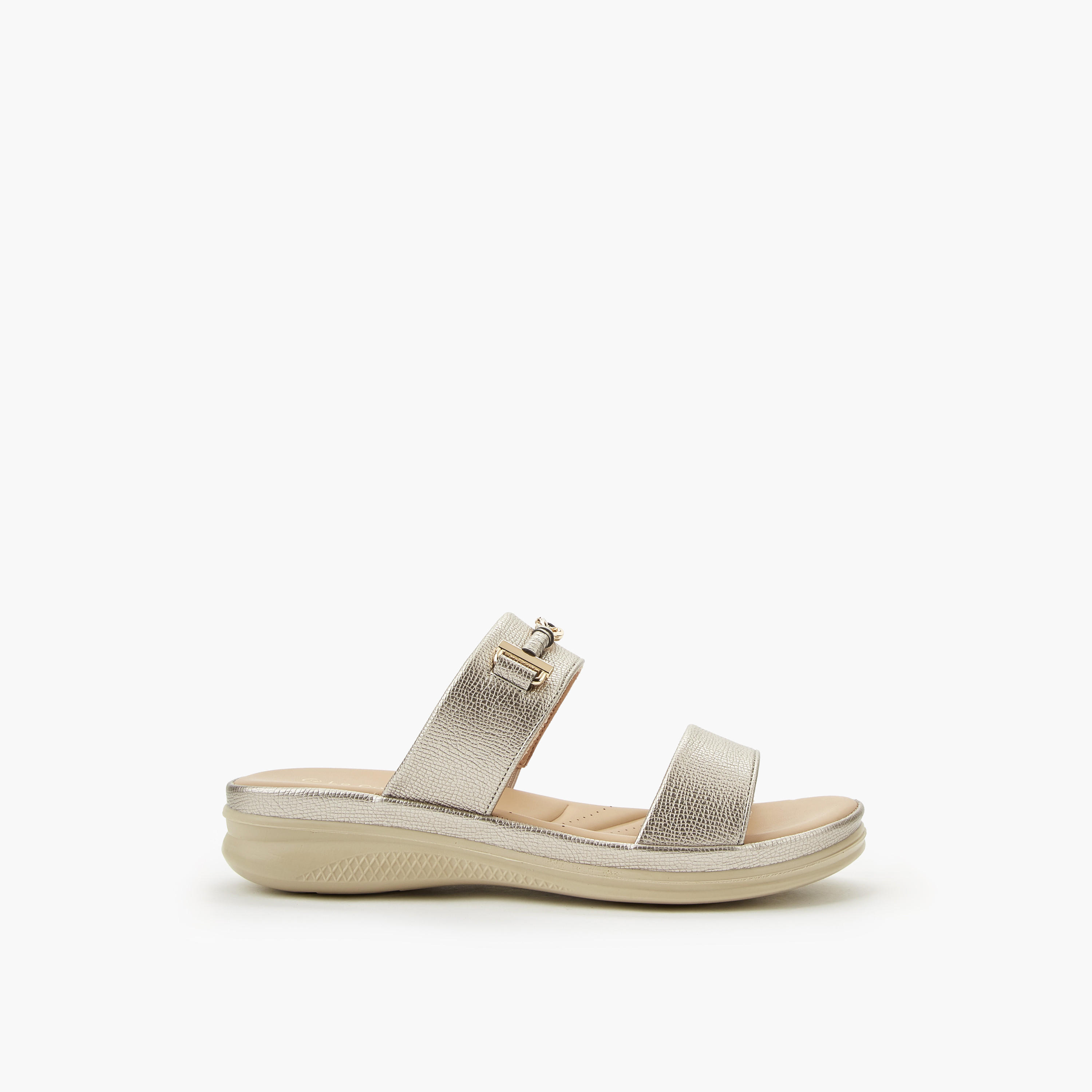 صندل نسائي مريح بتفاصيل ميتاليك من لو كونفورت-women-shoes-flats-sandals-image-3