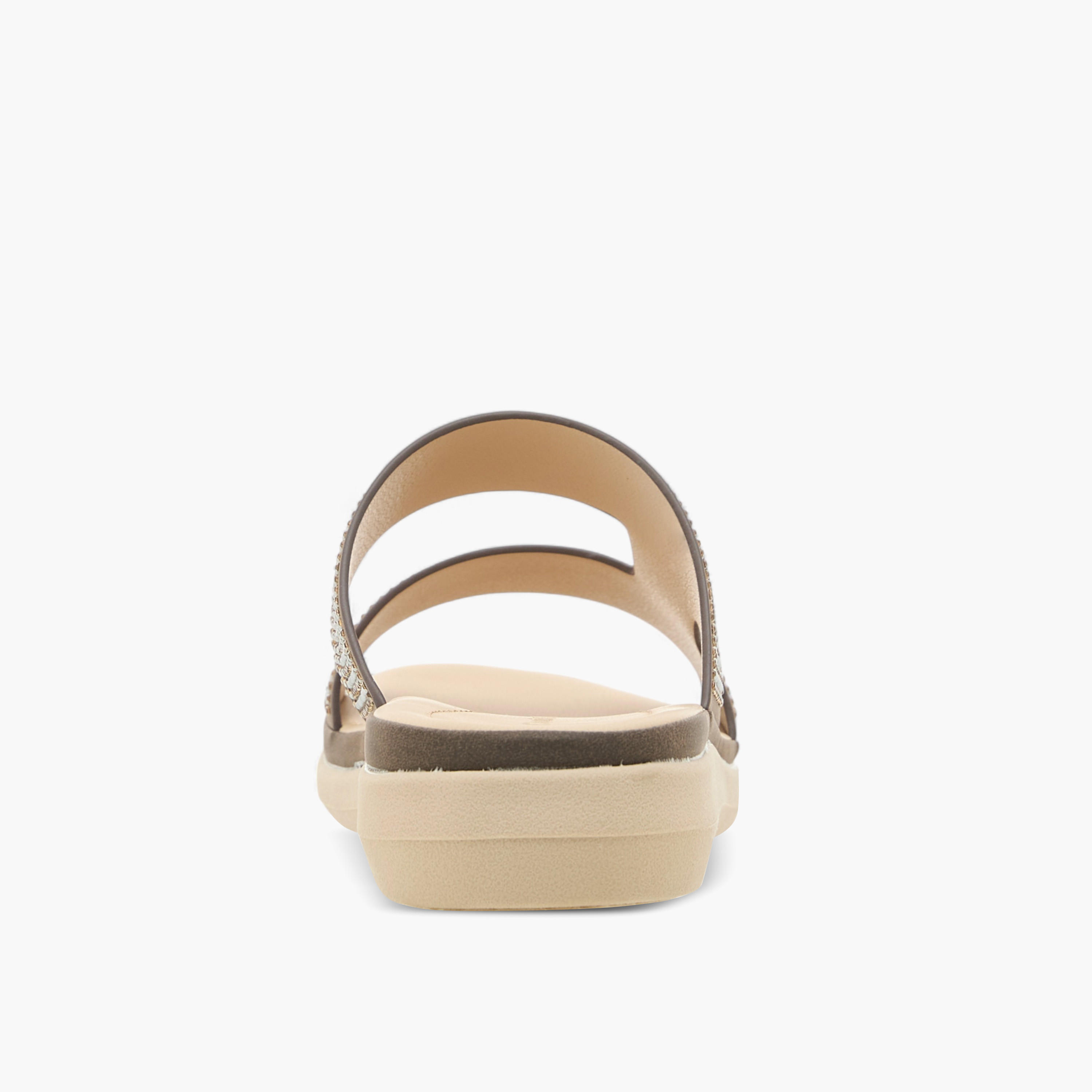 صندل مزين سهل الارتداء للنساء من لو كونفورت-women-shoes-flats-sandals-image-5