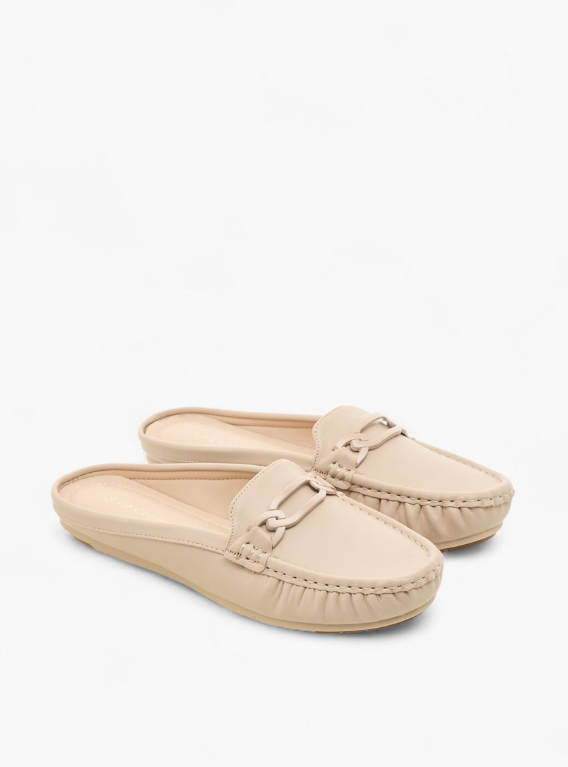 حذاء ميول سادة سهل الارتداء بزينة معدنية من لو كونفورت-women-shoes-flats-mules-image-5