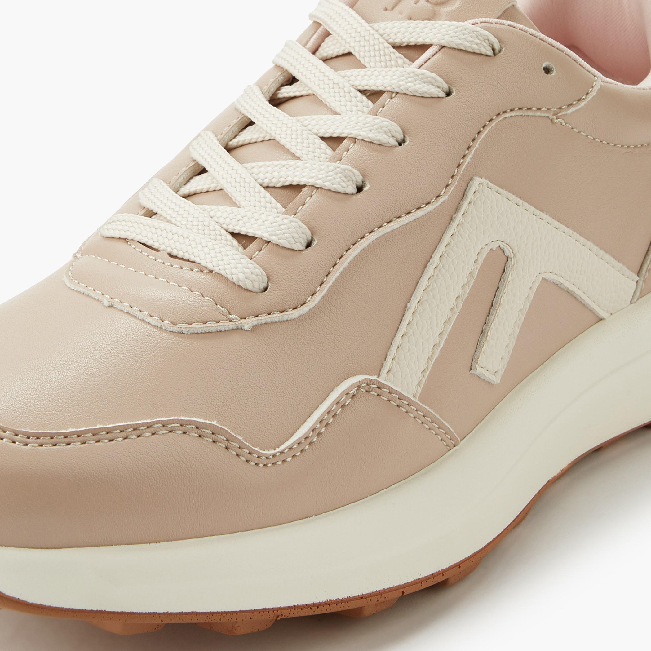 حذاء سنيكرز بطول الكاحل ورباط إغلاق للنساء من فلورا بيلا-women-shoes-sneakers-image-9