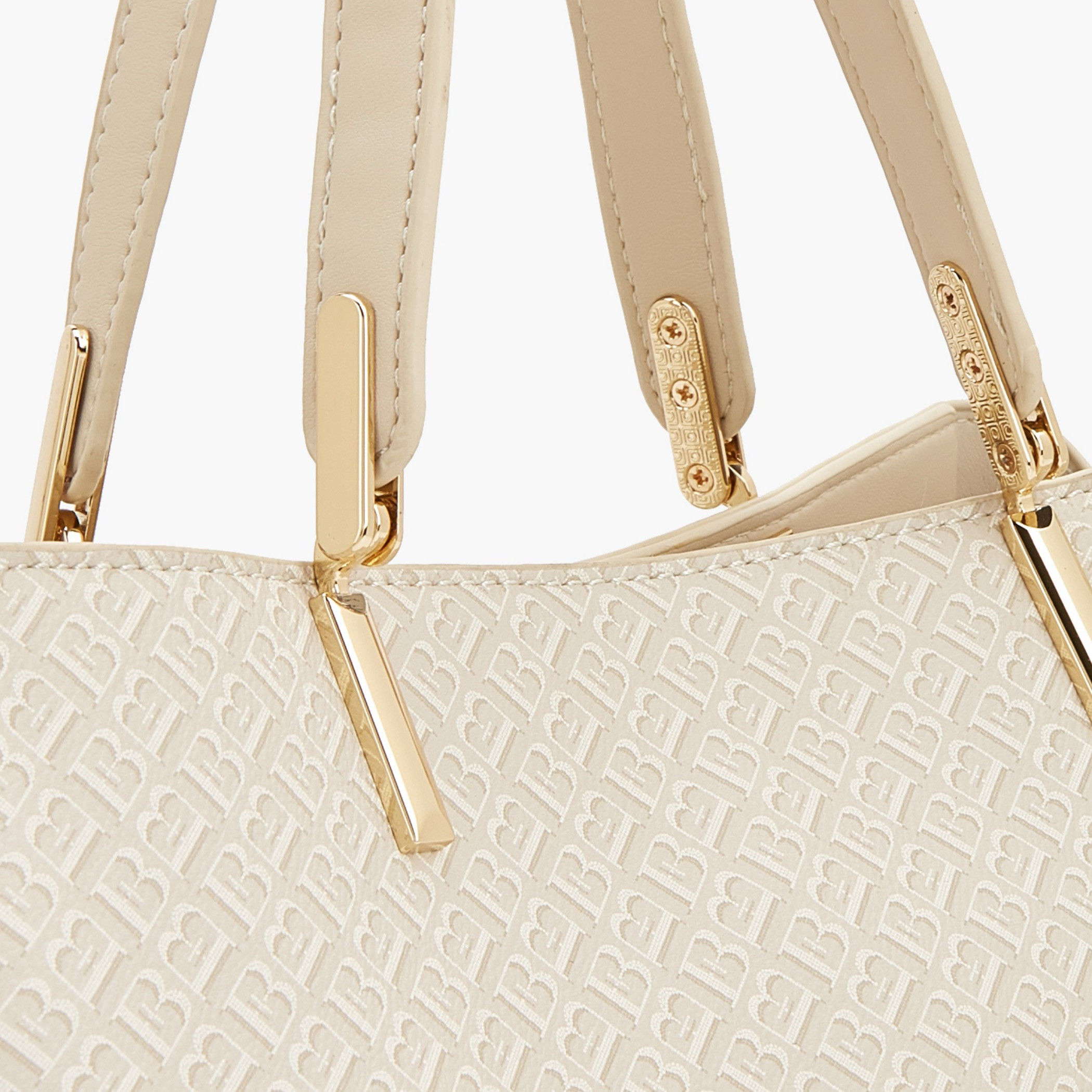 شنطة يد بطبعات مونوجرام مع حزام قابل للفصل من فلورا بيلا-women-bagsandwallets-handbags-image-4