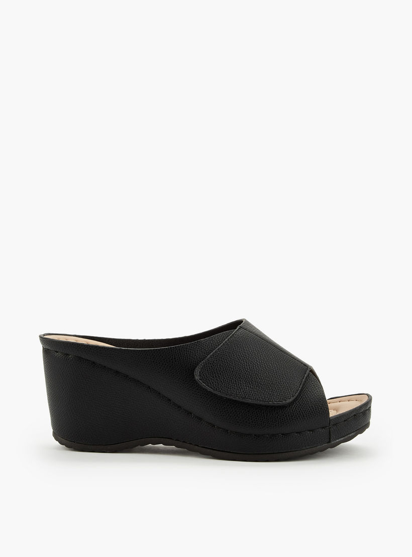 Flora Bella Women Textured Wedge Sandals-women-shoes-sandals-heeled-image-3