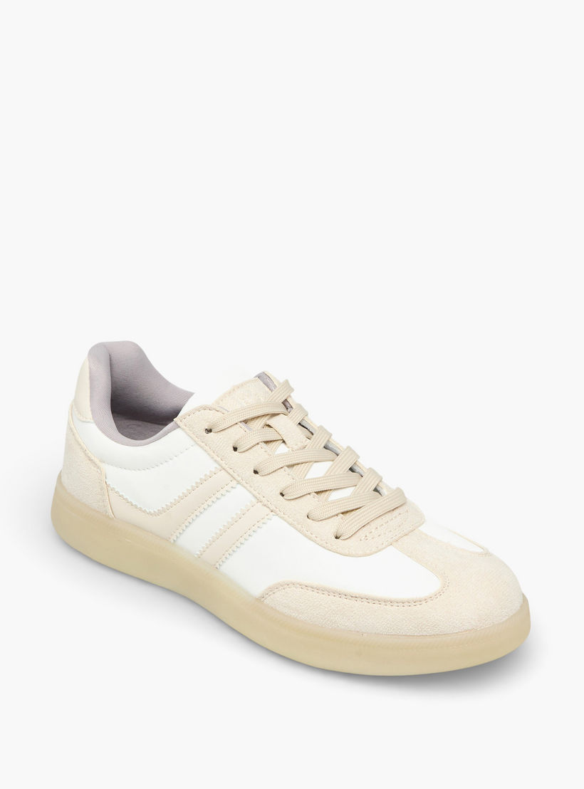 حذاء سنيكرز برباط إغلاق للنساء من فلورا بيلا-women-shoes-sneakers-image-2
