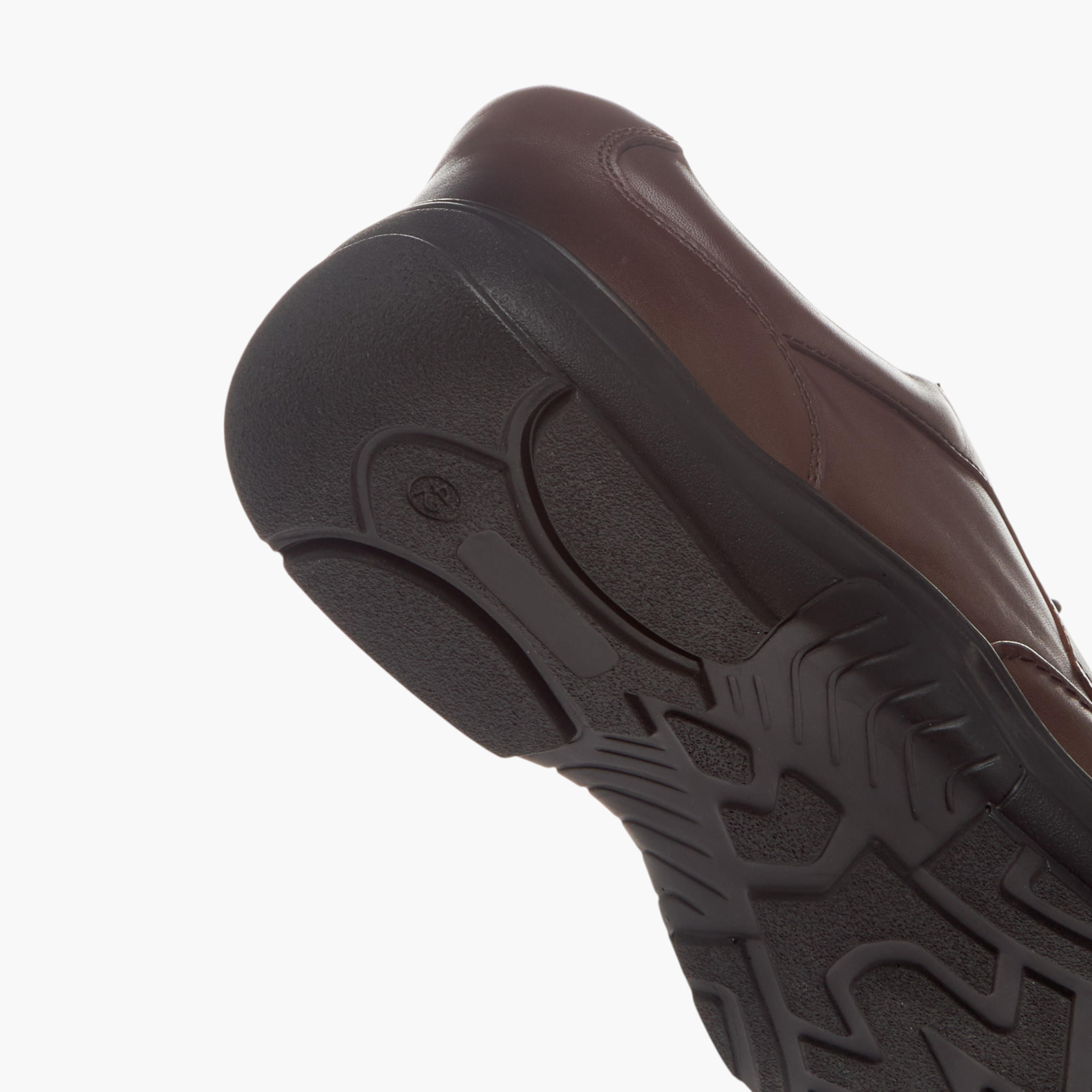 حذاء ديربي سادة برباط إغلاق من إل بي إل من شو إكسبرس-men-shoes-formalshoes-image-10
