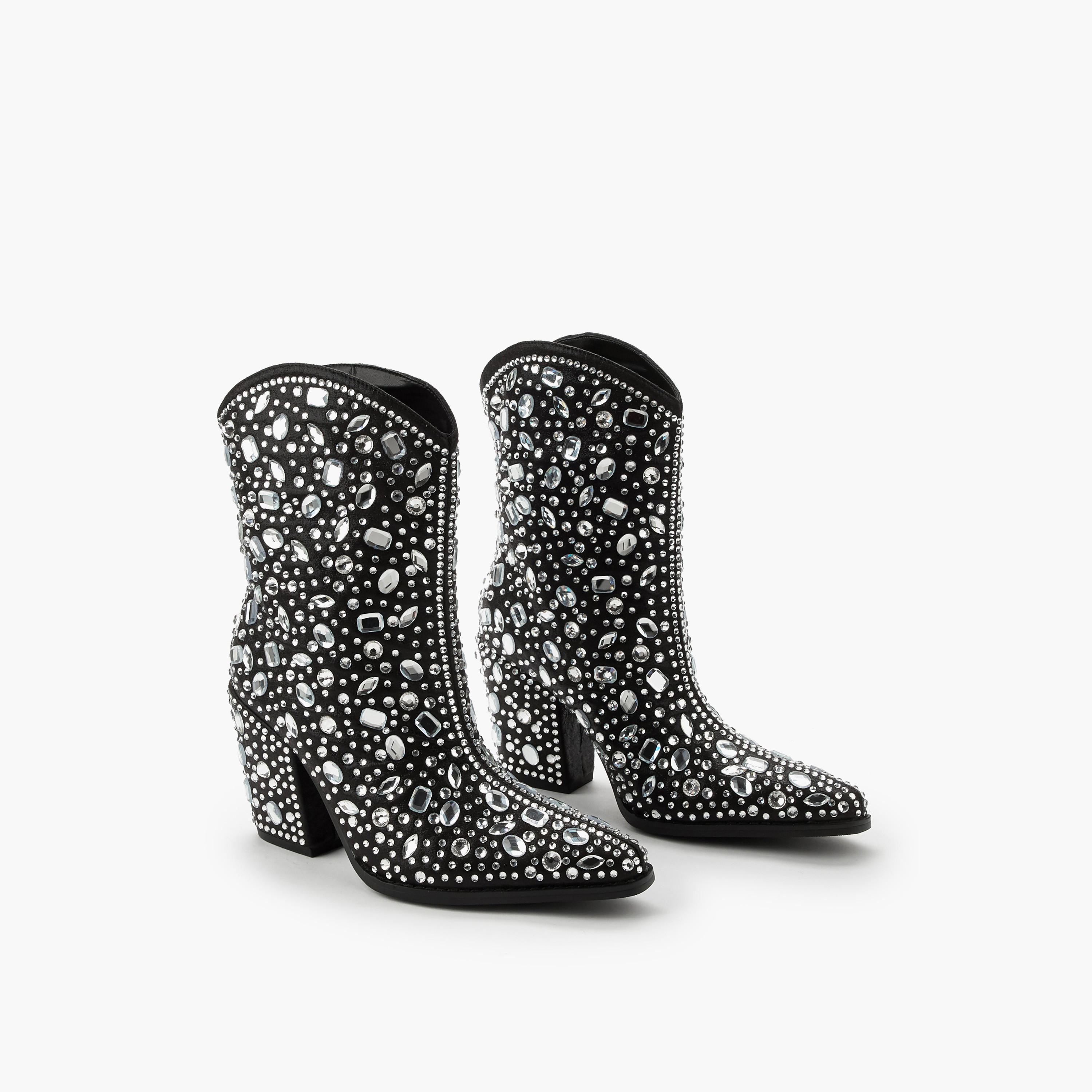 بوت شافت عالي مرصّع للنساء من سيليست-women-shoes-boots-image-1