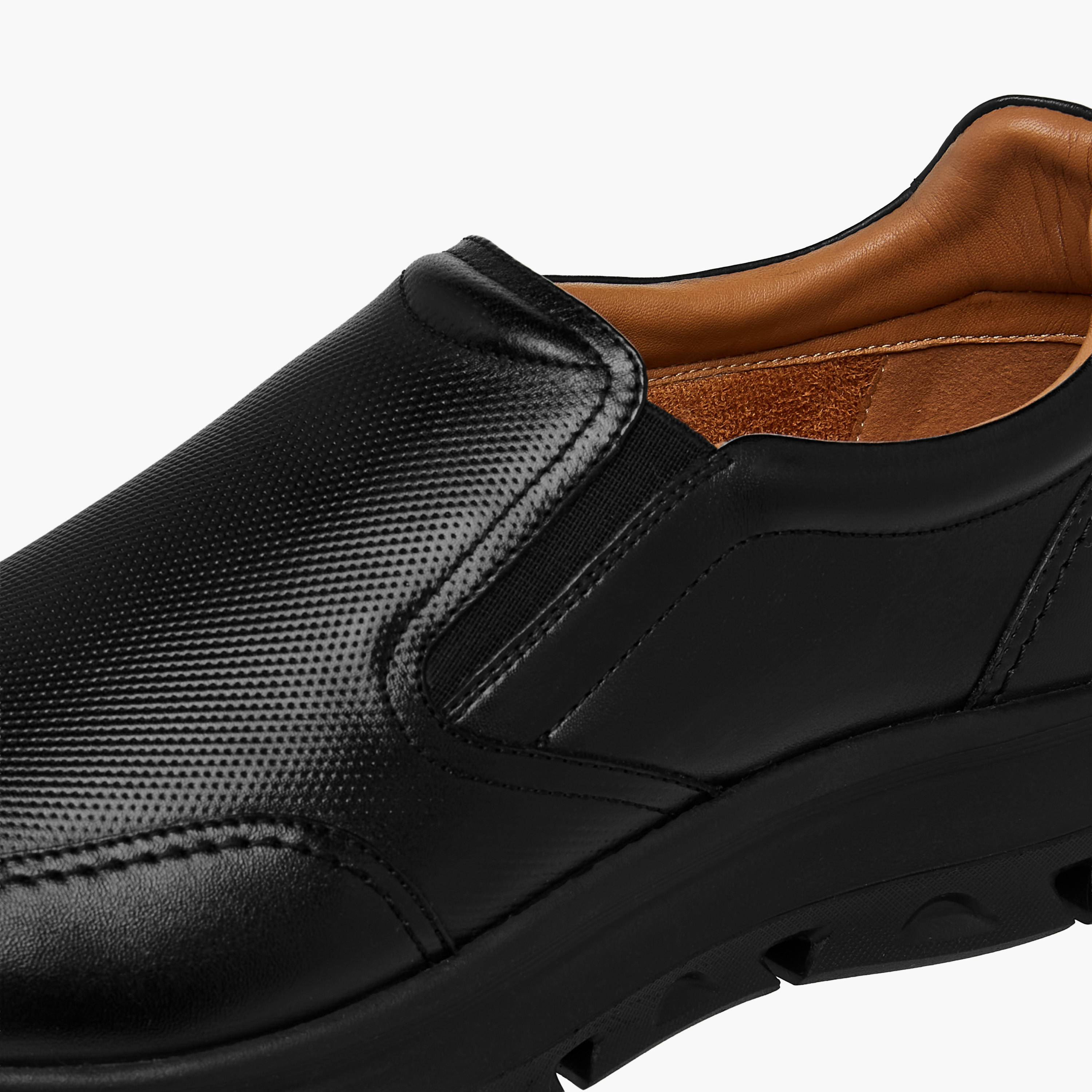 Duchini Men Textured Slip-On Leather Loafers-men-shoes-loafersandmoccasins-image-4