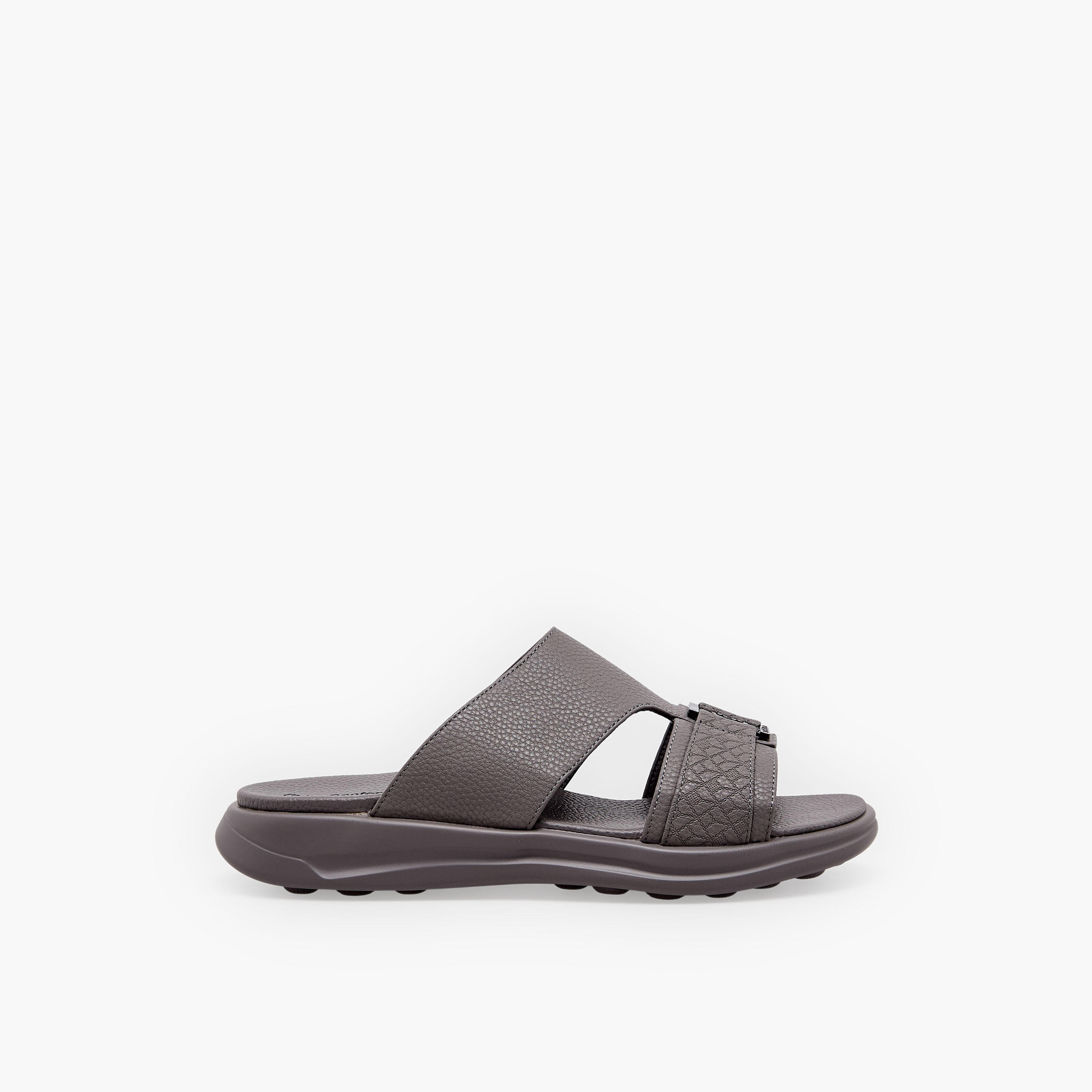 Le Confort Men Slip-On Arabic Sandals-men-shoes-sandals-image-3