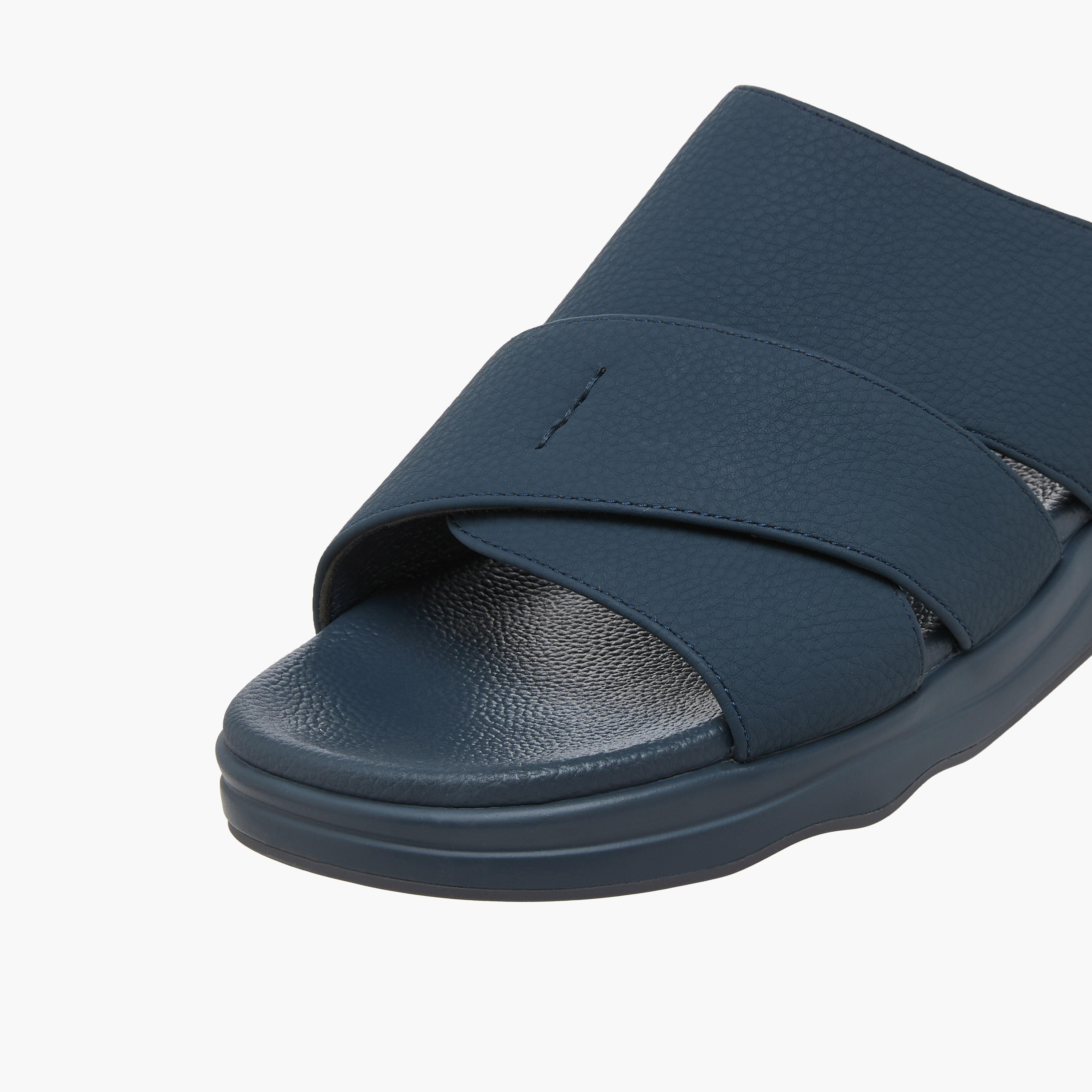 صندل مريح بحزام متقاطع للرجال من لو كونفورت-men-shoes-sandals-image-4