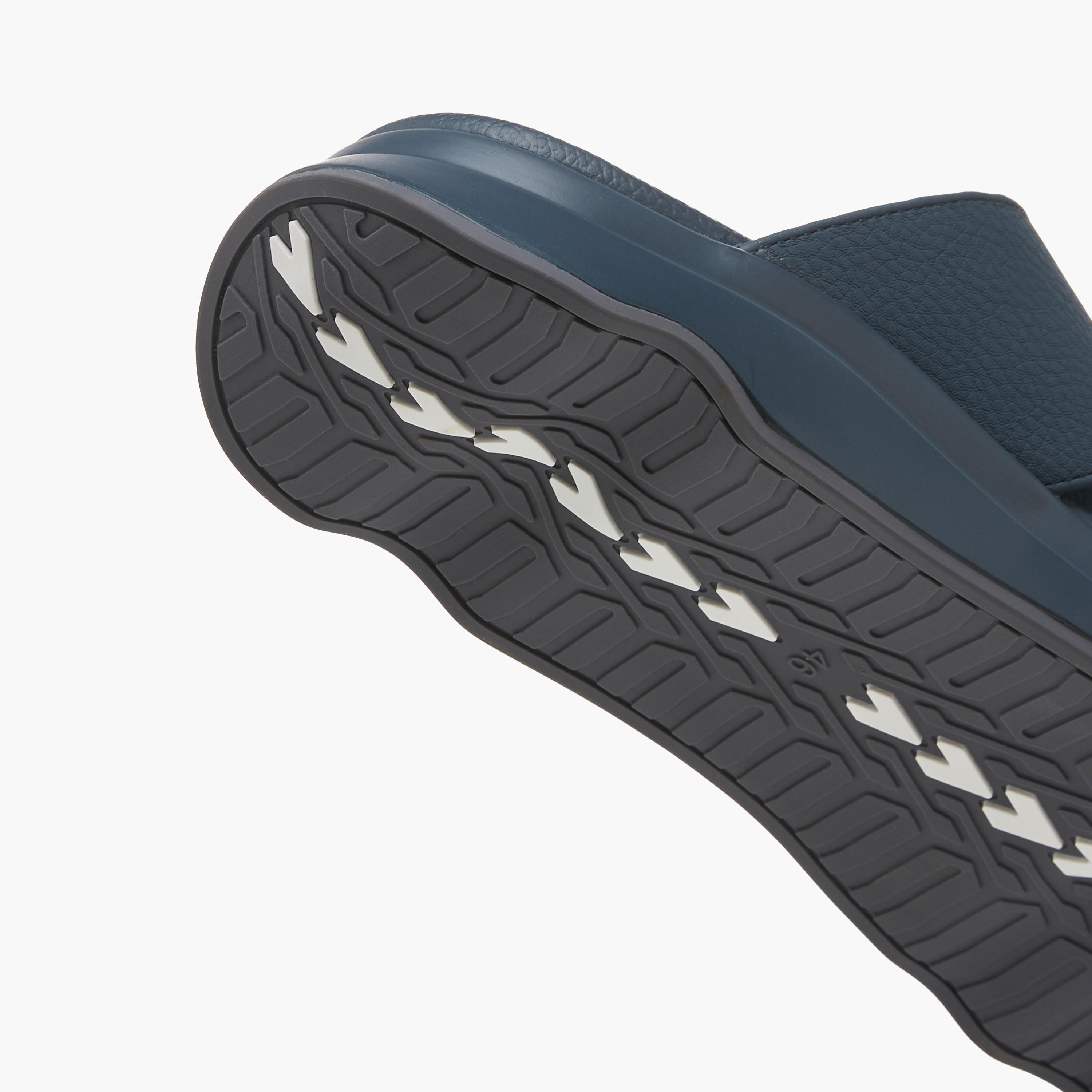 صندل مريح بحزام متقاطع للرجال من لو كونفورت-men-shoes-sandals-image-6