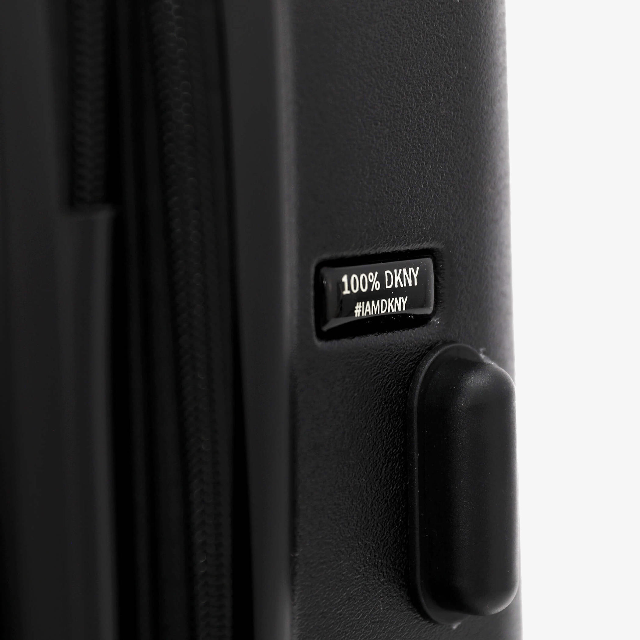 شنطة ترولي صلبة بـ4 عجلات بمقبض قابل للسحب من دي كي إن واي-travel-luggagesandbags-luggage-image-9