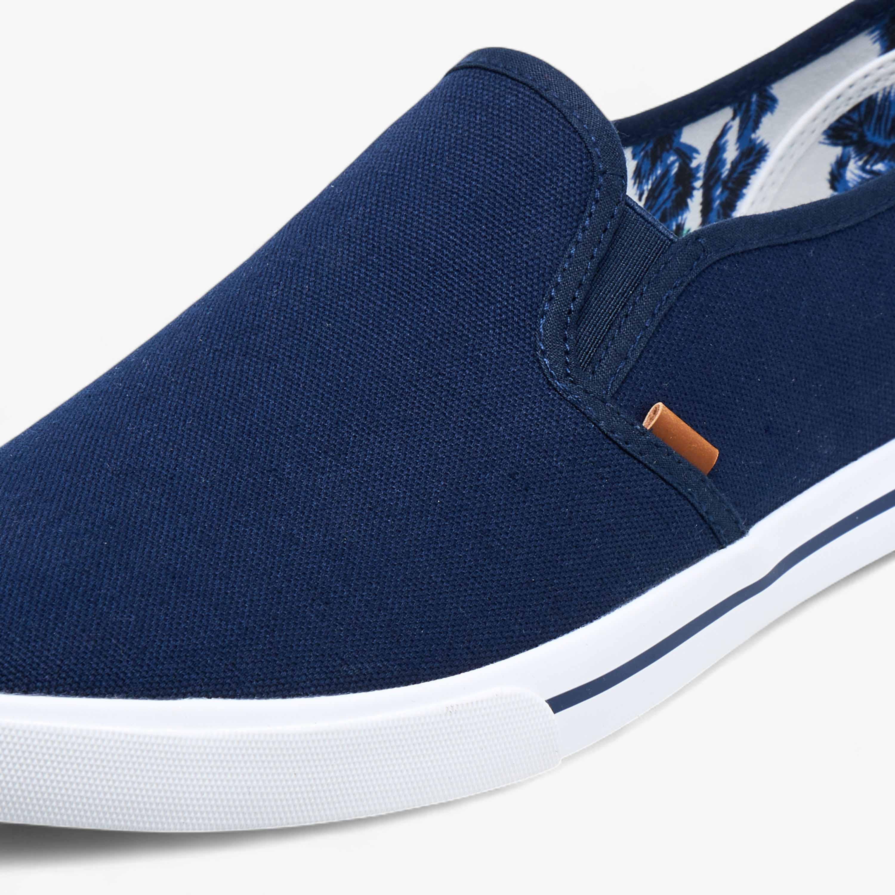 Lee Cooper Men's Solid Slip-On Sneakers with Pull Tab-men-shoes-sneakers-image-4