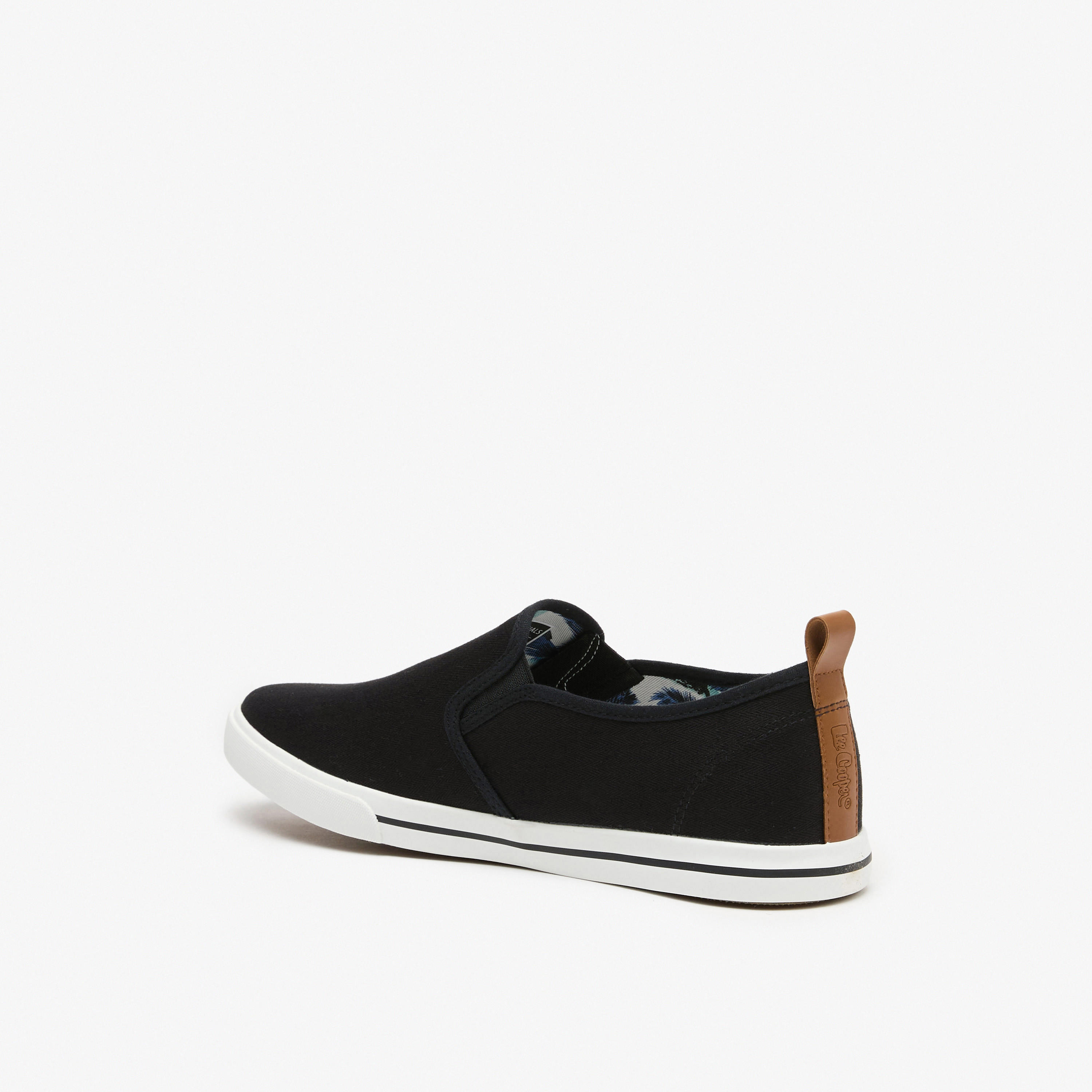 حذاء سنيكرز سادة برباط إغلاق ولسان سحب للرجال من لي كوبر-men-shoes-sneakers-image-2