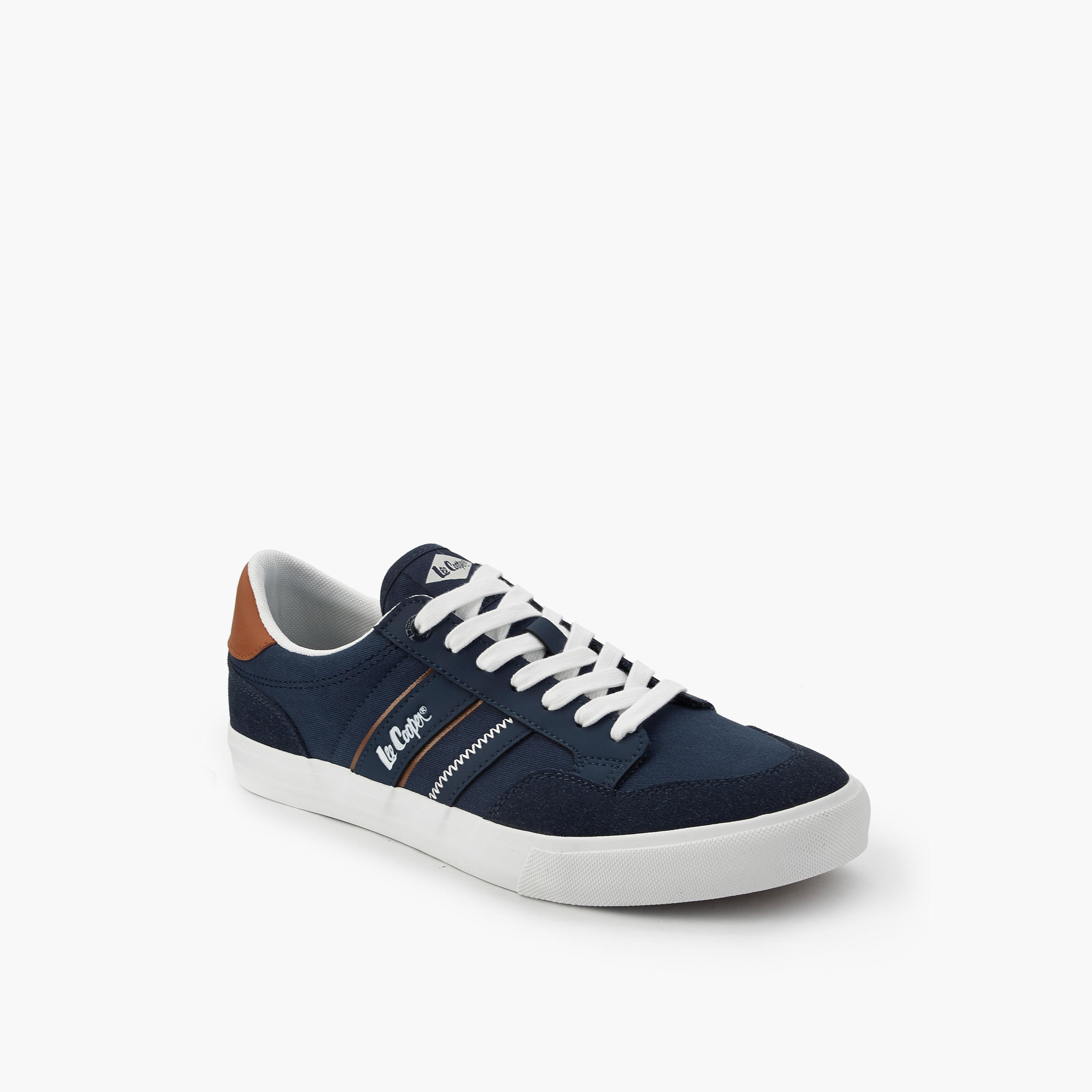 حذاء سنيكرز بطول الكاحل ورباط إغلاق للرجال من لي كوبر-men-shoes-sneakers-image-3