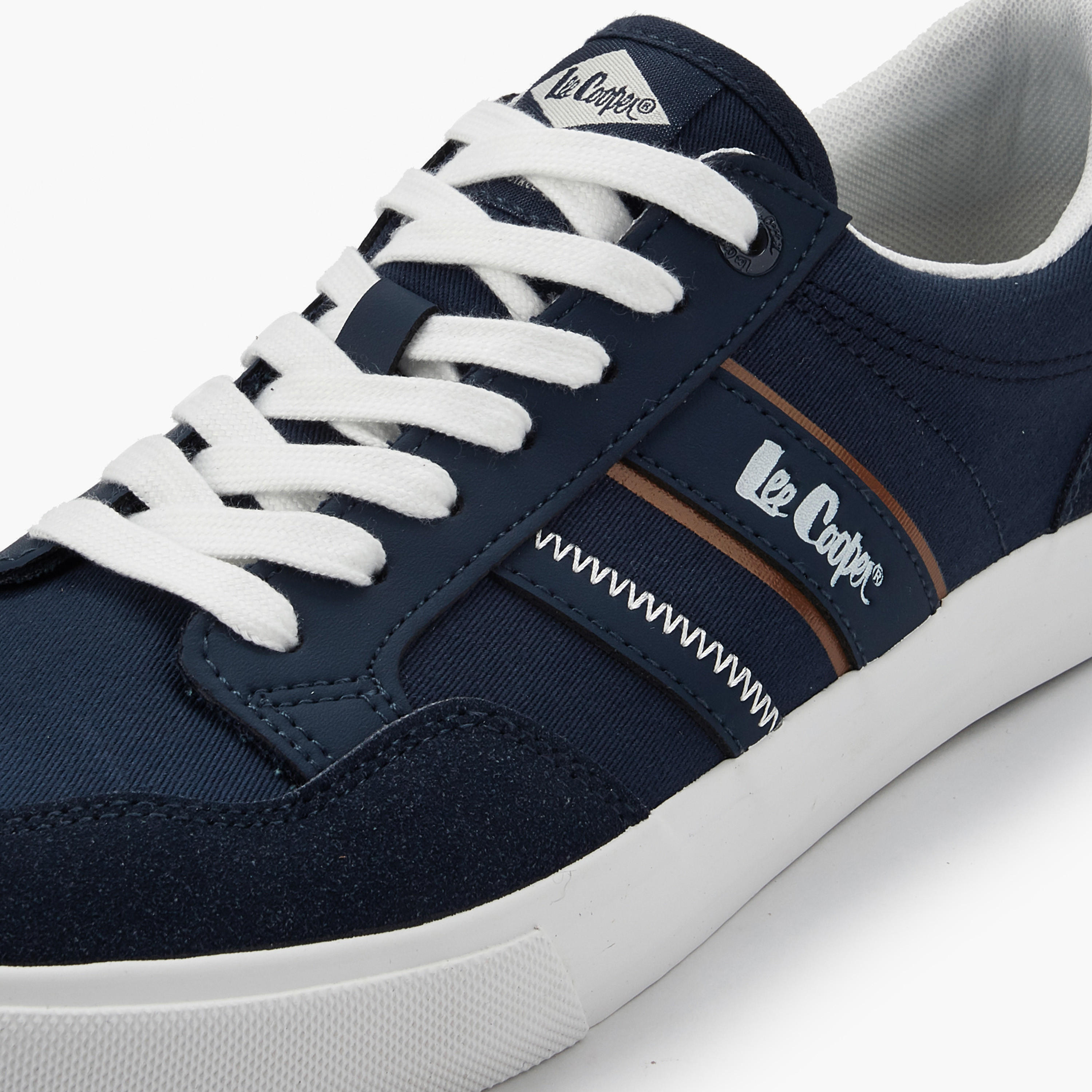 حذاء سنيكرز بطول الكاحل ورباط إغلاق للرجال من لي كوبر-men-shoes-sneakers-image-4