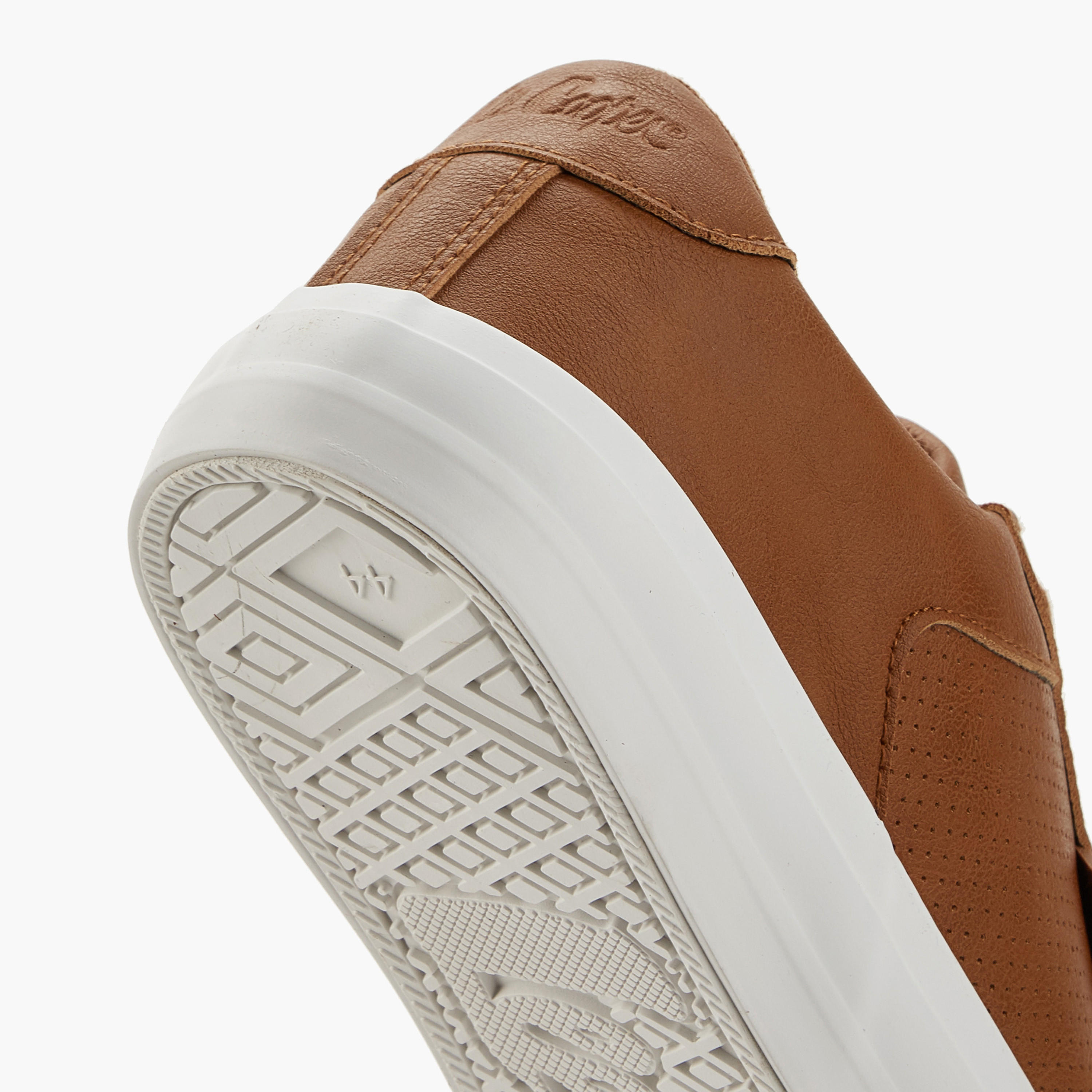 حذاء سنيكرز بطول الكاحل ورباط إغلاق للرجال من لي كوبر-men-shoes-sneakers-image-5