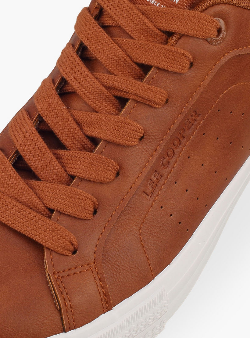 حذاء سنيكرز بطول الكاحل ورباط إغلاق للرجال من لي كوبر-men-shoes-sneakers-image-4