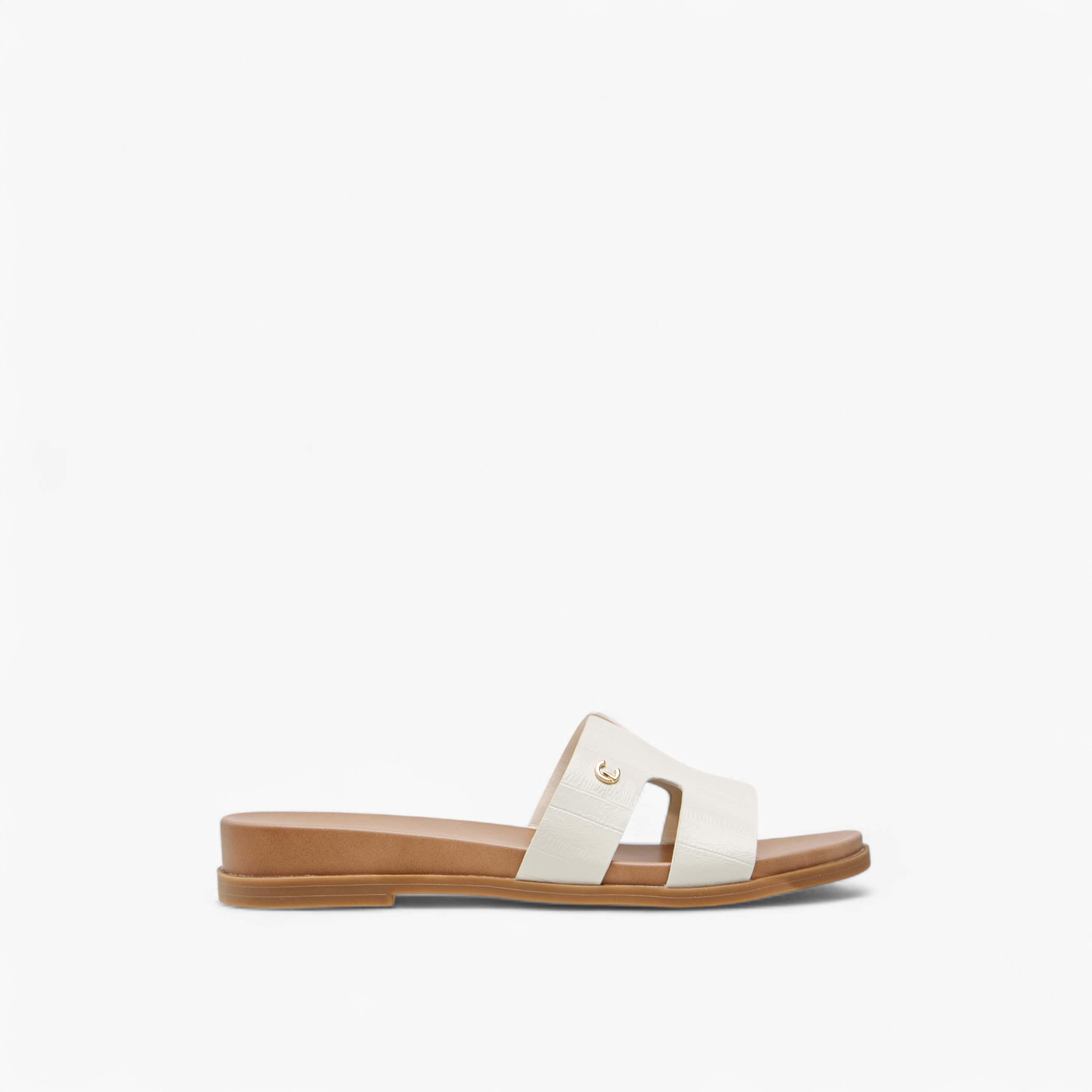 صندل سهل الارتداء بارز الملمس من لو كونفورت-women-shoes-flats-sandals-image-3