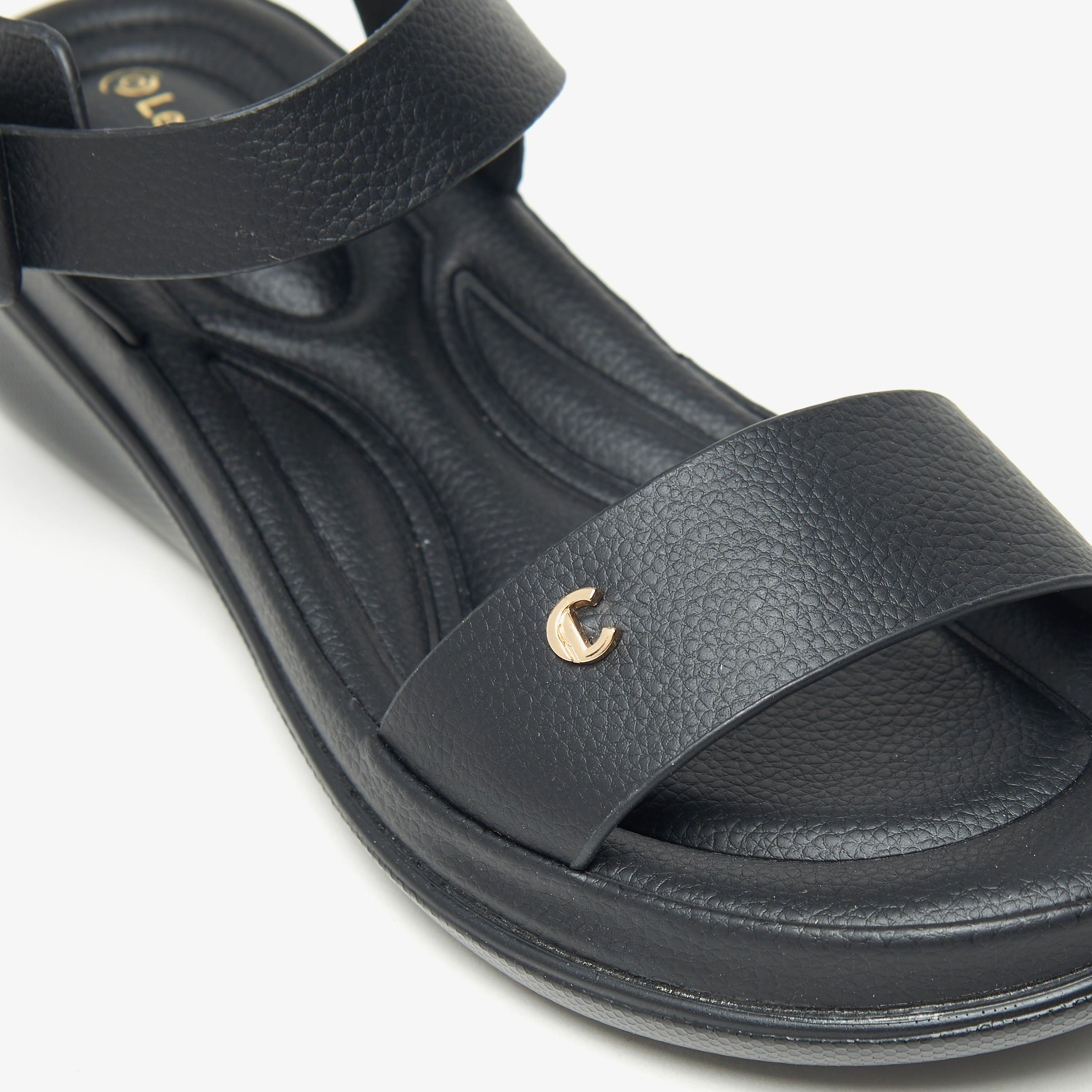 صندل مريح سادة مفتوح من الأمام بإبزيم إغلاق من لوكونفورت-women-shoes-flats-sandals-image-5
