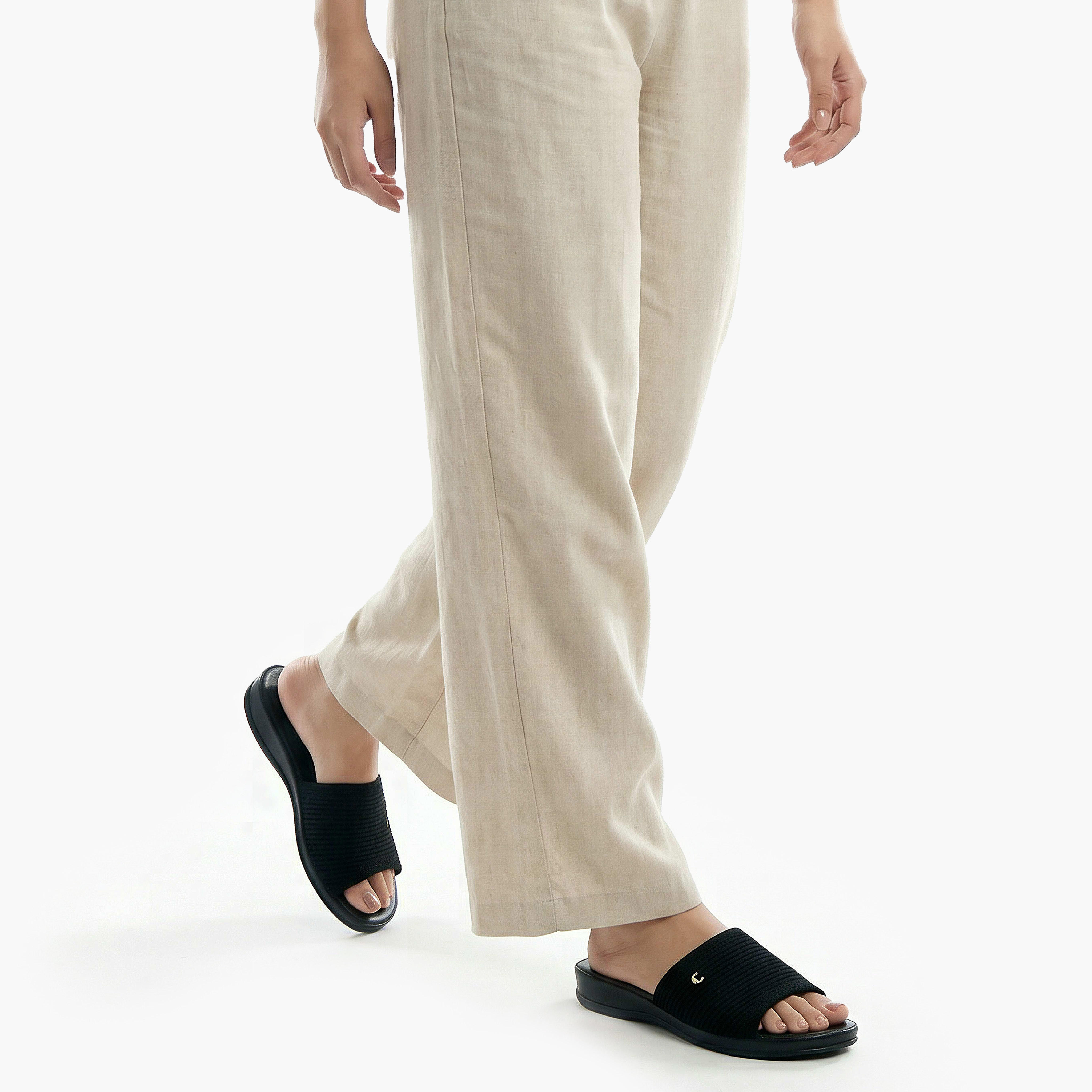 Le Confort Women Flyknit Textured Sandals-women-shoes-flats-sandals-image-6