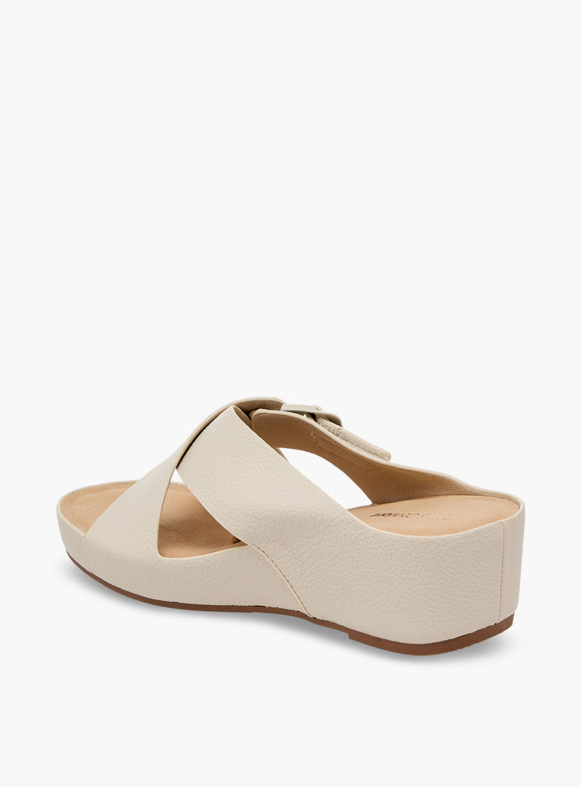 صندل بارز الملمس بكعب ويدج وأحزمة متقاطعة للنساء من لو كونفورت-women-shoes-sandals-heeled-image-5
