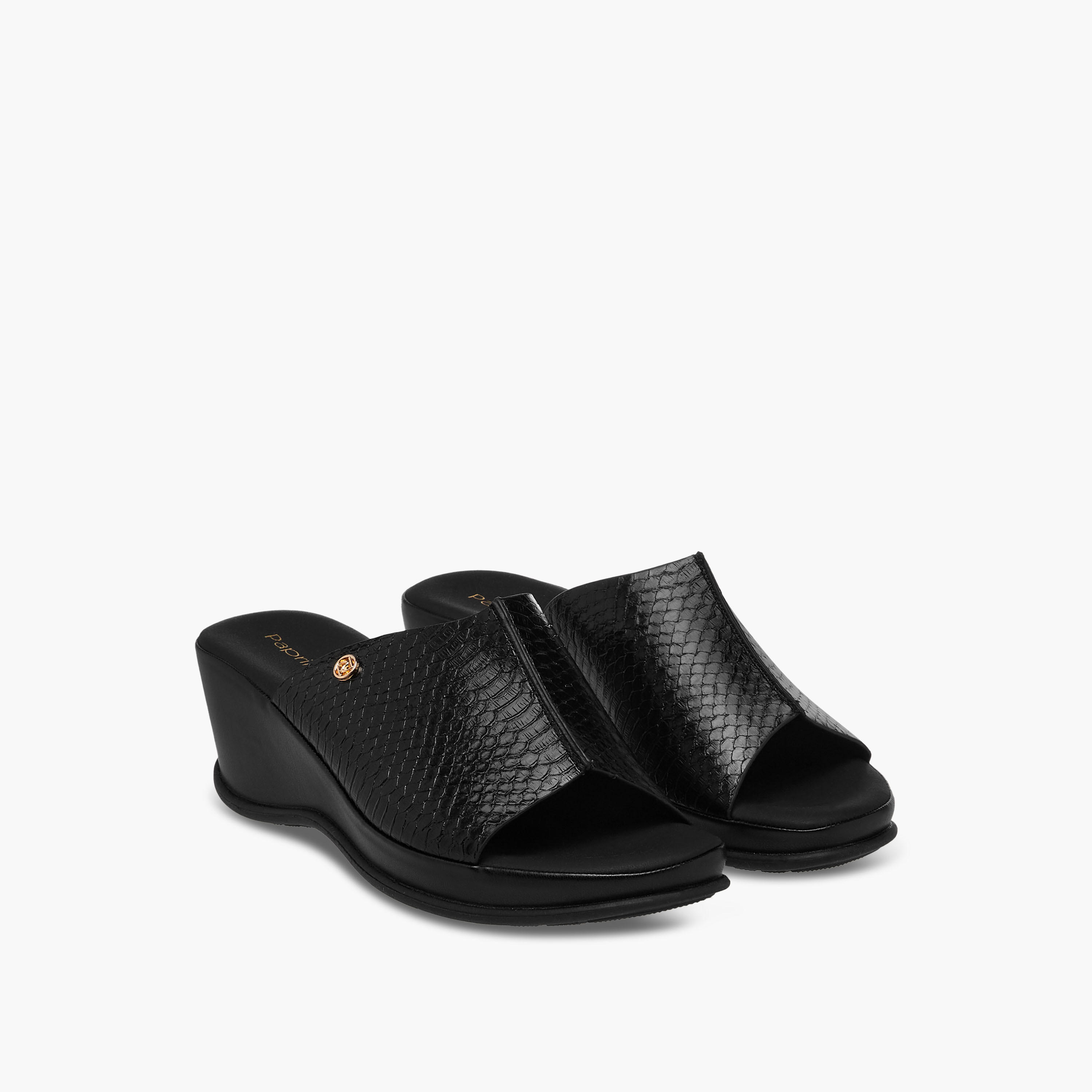 صندل مريح سهل الارتداء بارز الملمس بكعب ويدج من بابريكا-women-shoes-sandals-heeled-image-1