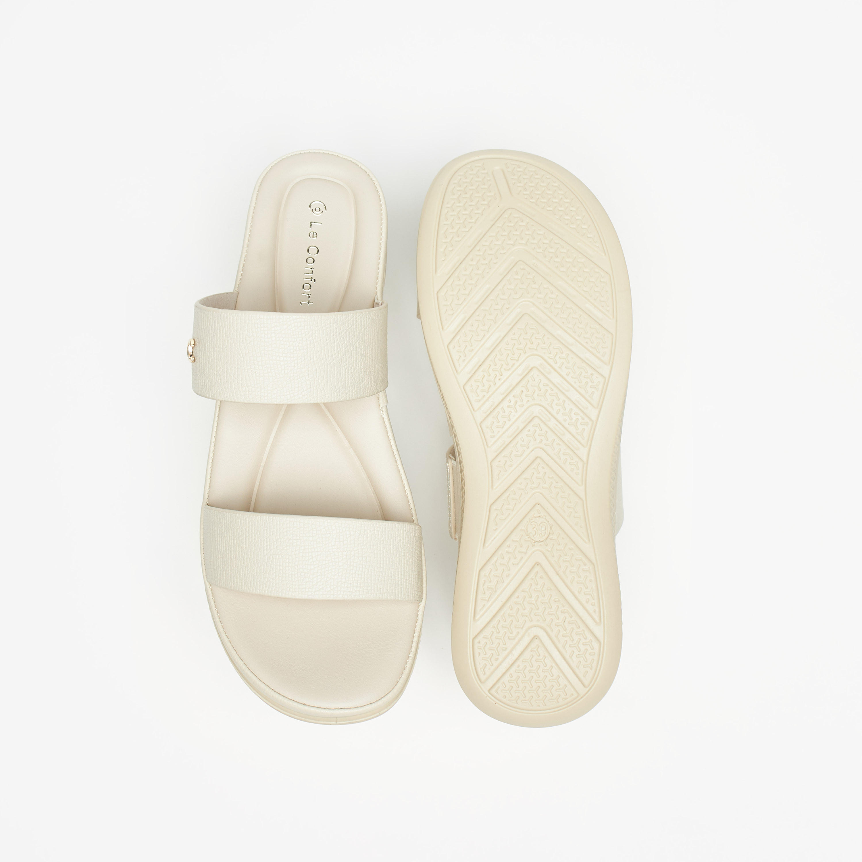 صندل سهل الارتداء بارز الملمس بمقدمة مفتوحة من لو كونفورت-women-shoes-flats-sandals-image-4
