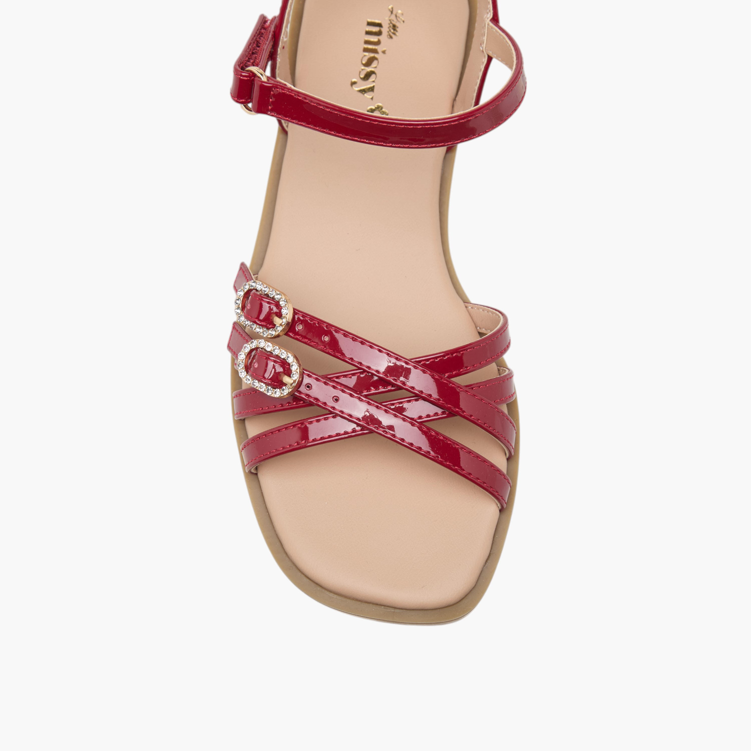 صندل مسطح بتفاصيل إبزيم وشريط إغلاق لاصق من ليتل ميسي-girls-shoes-sandals-image-2