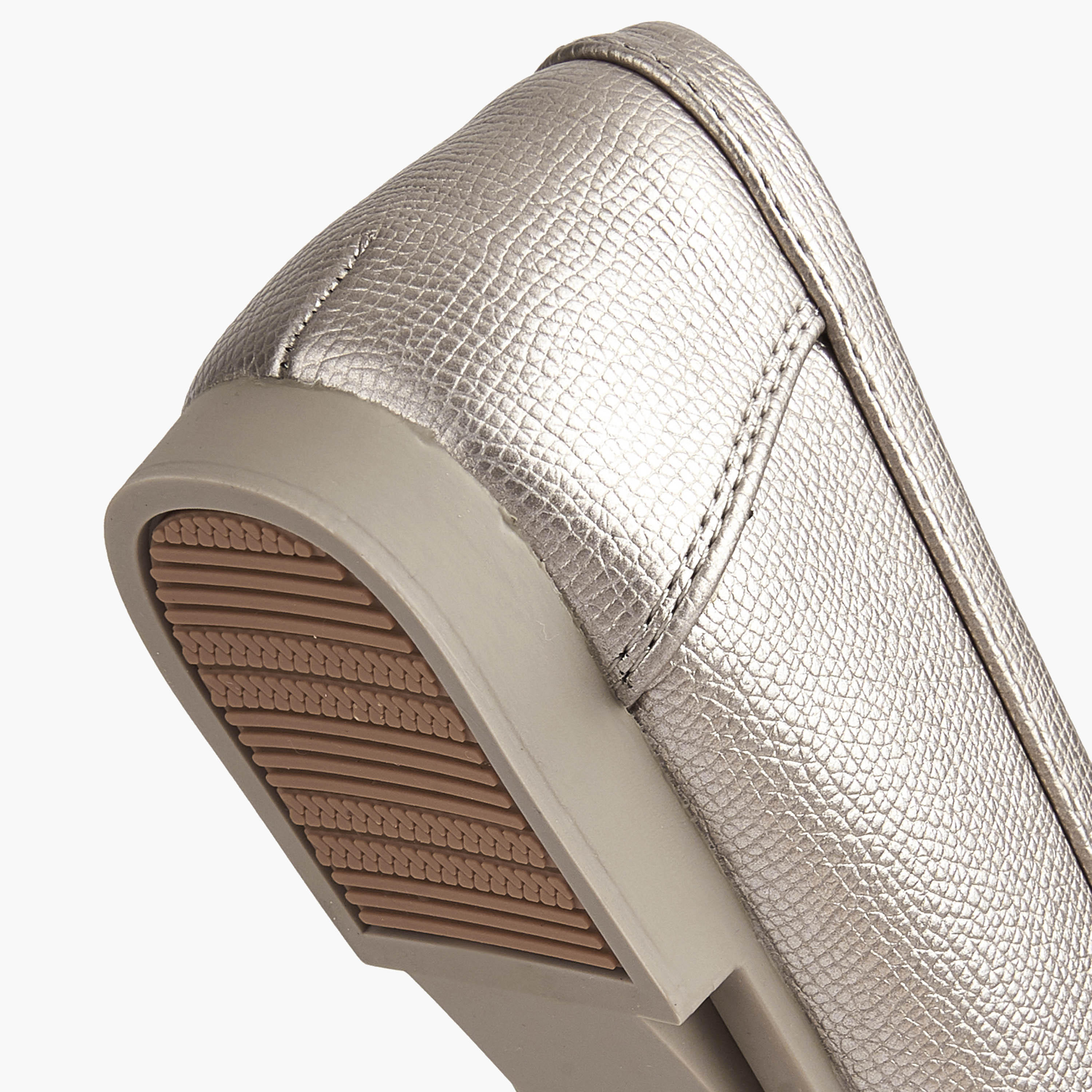 Le Confort Textured Slip-On Loafers with Bow Detail-women-shoes-loafersandmoccasins-image-5