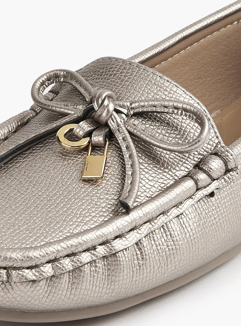 Le Confort Textured Slip-On Loafers with Bow Detail-women-shoes-loafersandmoccasins-image-4