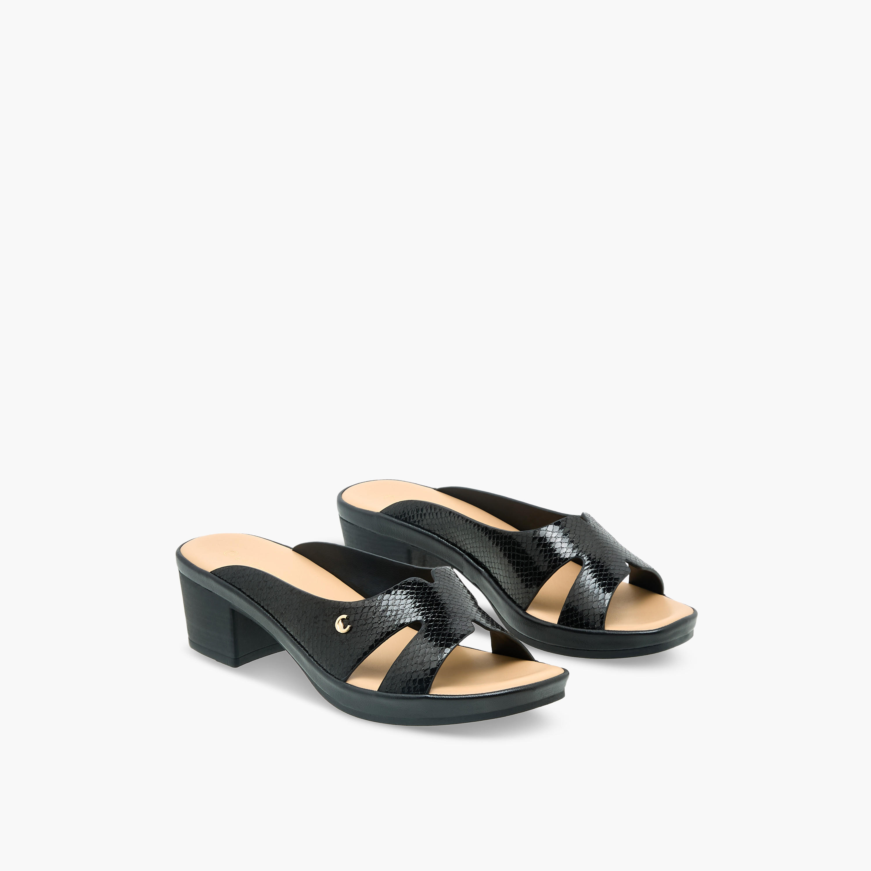 صندل بكعب عريض وأحزمة متقاطعة للنساء من لو كونفور-women-shoes-sandals-heeled-image-1