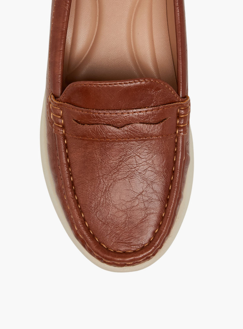 Le Confort Women Cutout Detail Loafers-women-shoes-loafersandmoccasins-image-4