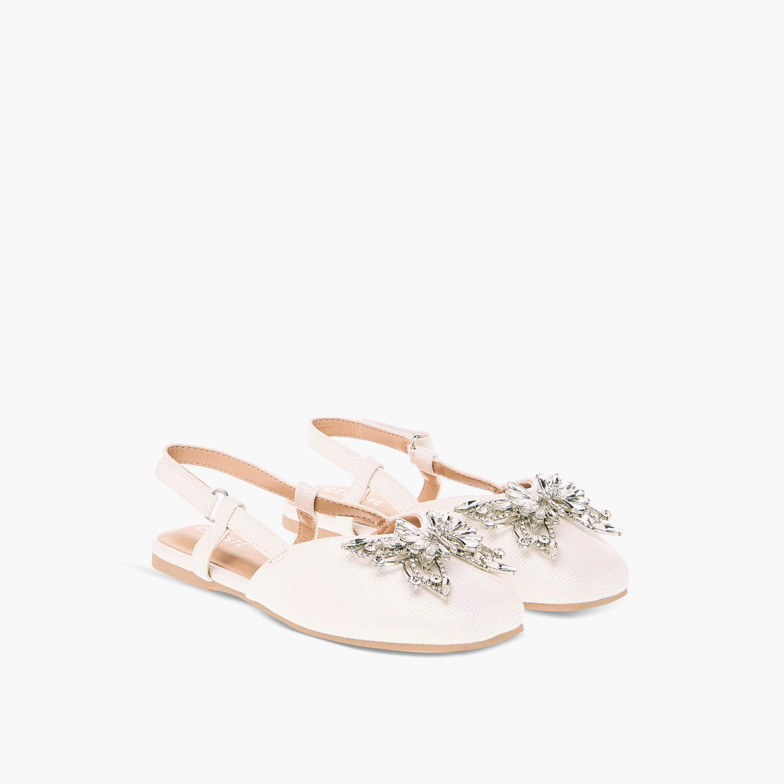 صندل بشريط إغلاق لاصق بزينة فراشة للبنات من سيليست-girls-shoes-sandals-image-1
