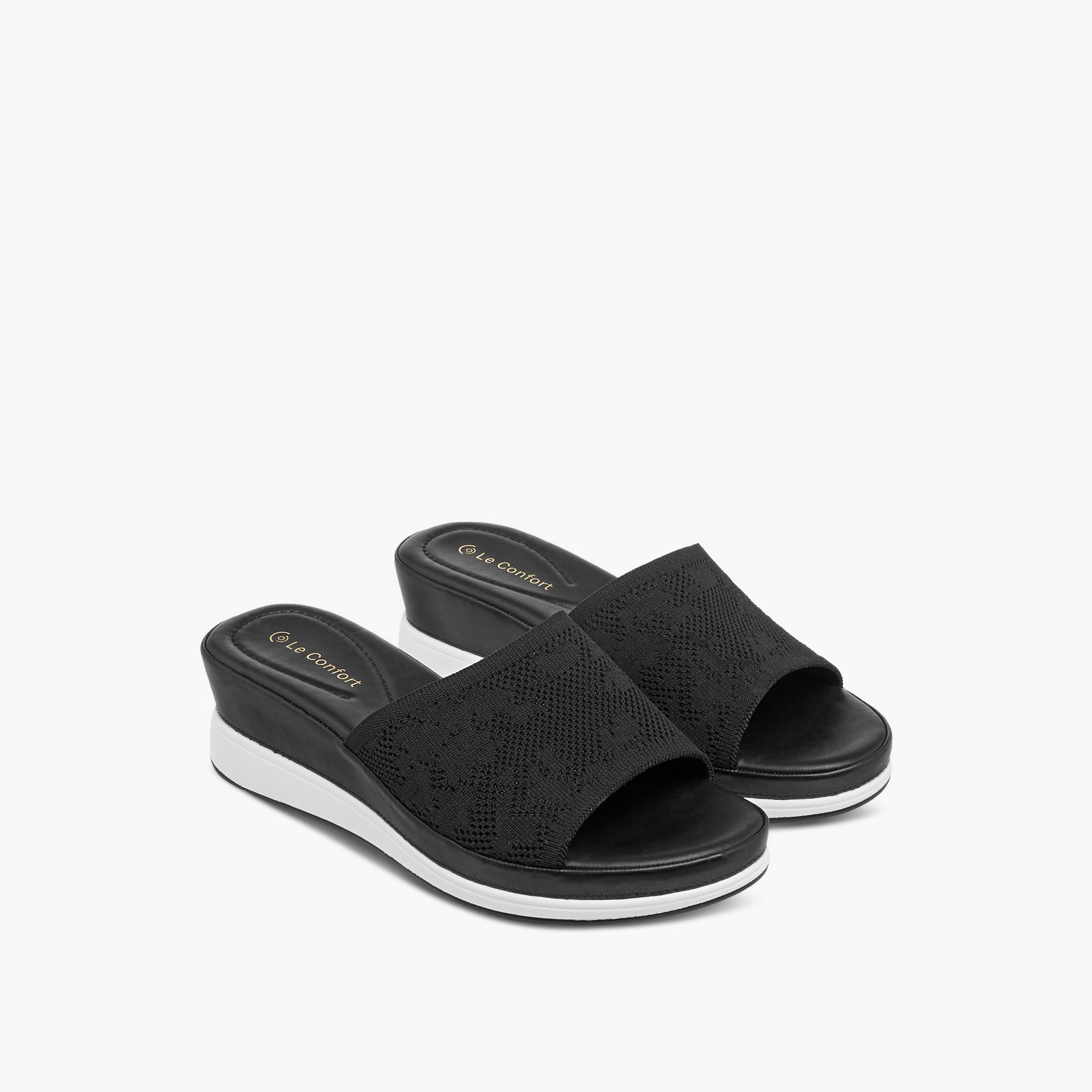 صندل شبكي مريح سهل الارتداء بارز الملمس بكعب ويدج من لو كونفورت-women-shoes-sandals-heeled-image-1