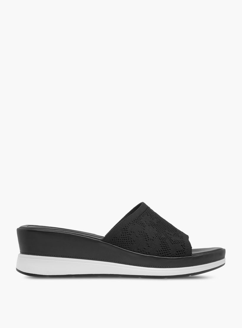 صندل شبكي مريح سهل الارتداء بارز الملمس بكعب ويدج من لو كونفورت-women-shoes-sandals-heeled-image-3