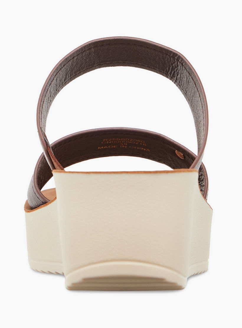 صندل بلاتفورم مريح سهل الارتداء بتفاصيل حزام من لو كونفورت-women-shoes-sandals-heeled-image-4
