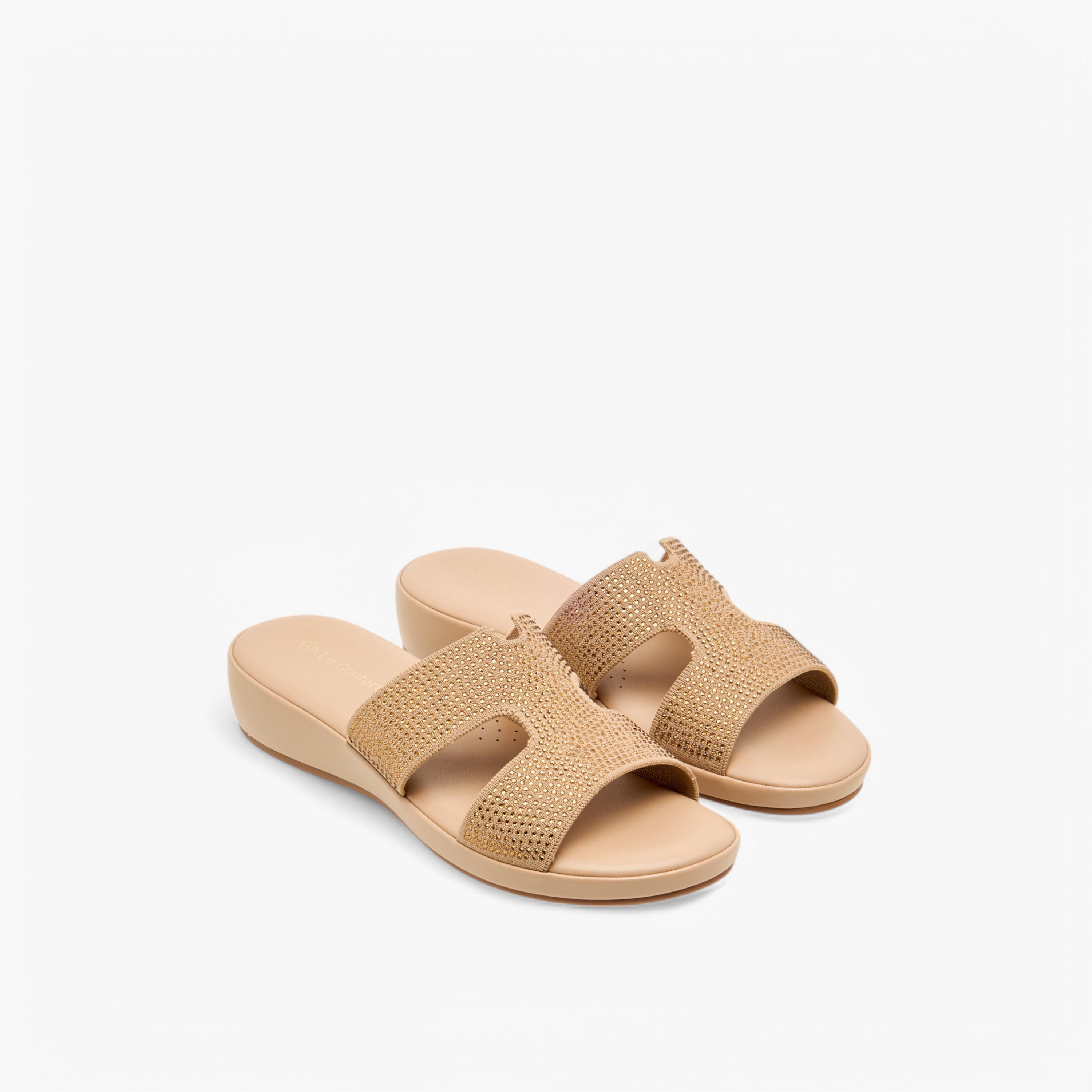 صندل مريح سهل الارتداء مزين بحجر الراين من لو كونفورت-women-shoes-flats-sandals-image-1