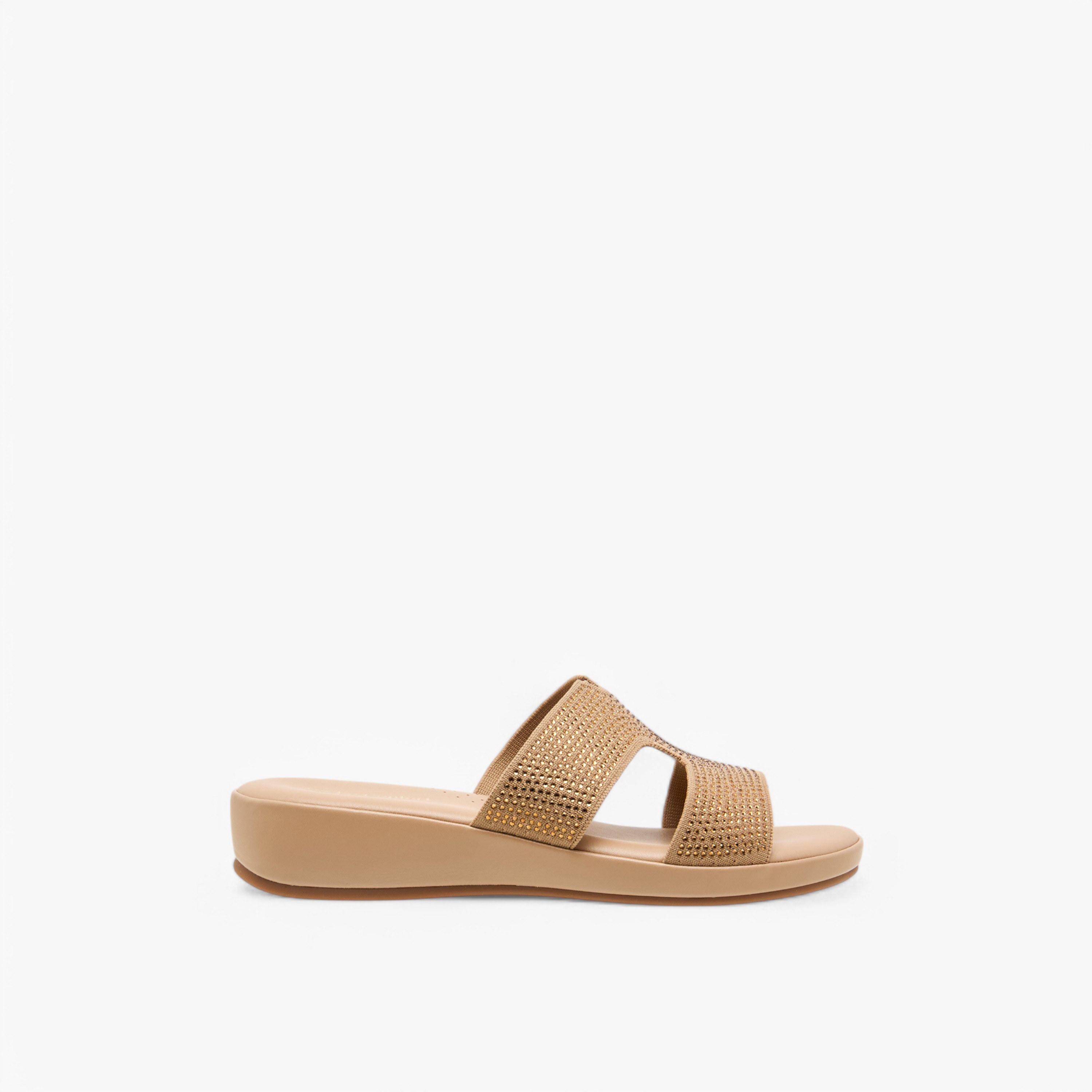 صندل مريح سهل الارتداء مزين بحجر الراين من لو كونفورت-women-shoes-flats-sandals-image-3