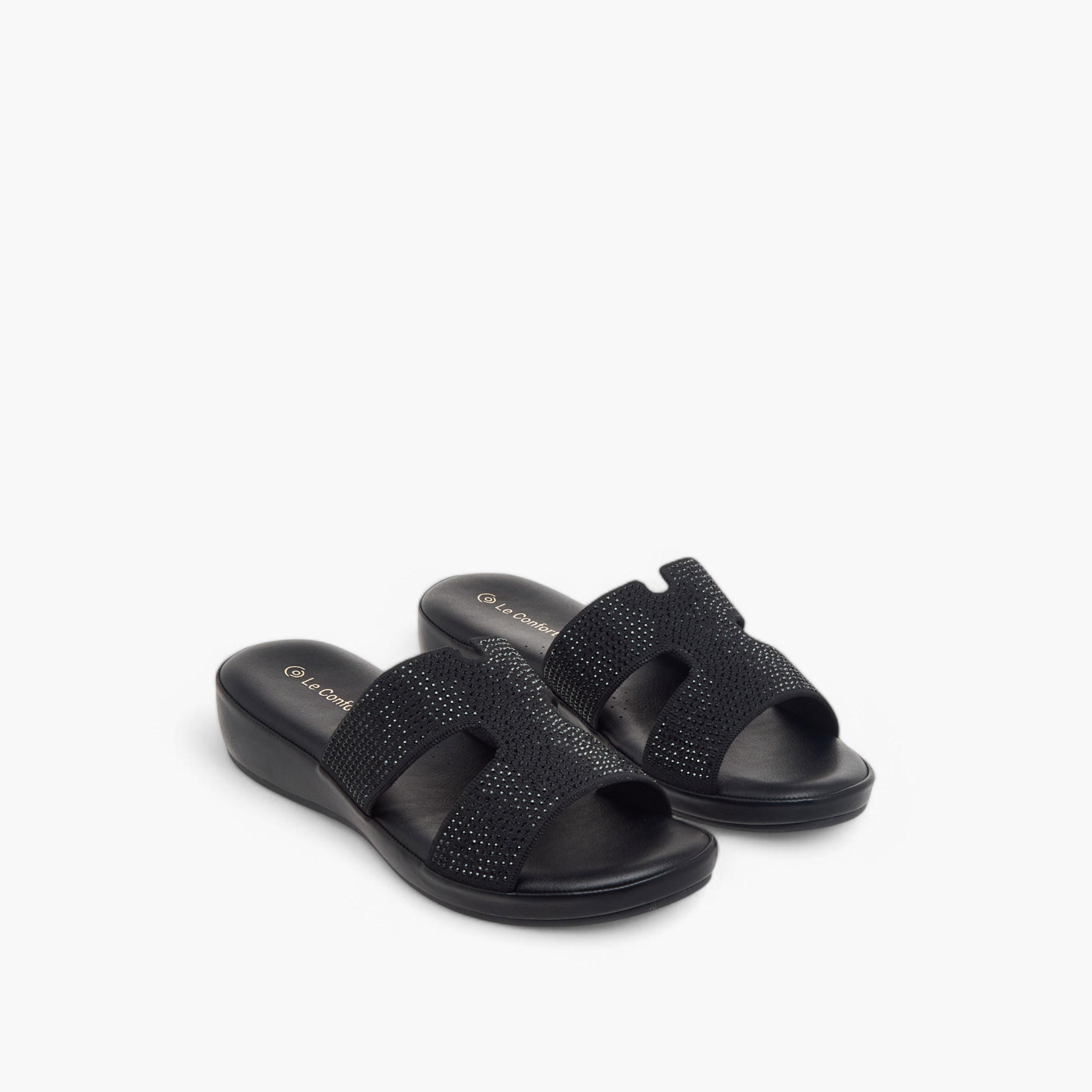 صندل مريح سهل الارتداء مزين بحجر الراين من لو كونفورت-women-shoes-flats-sandals-image-1