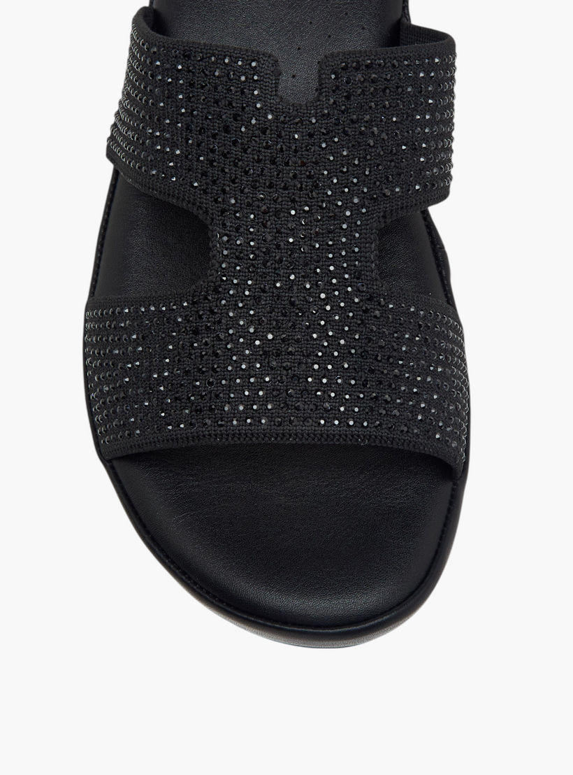 صندل مريح سهل الارتداء مزين بحجر الراين من لو كونفورت-women-shoes-flats-sandals-image-4