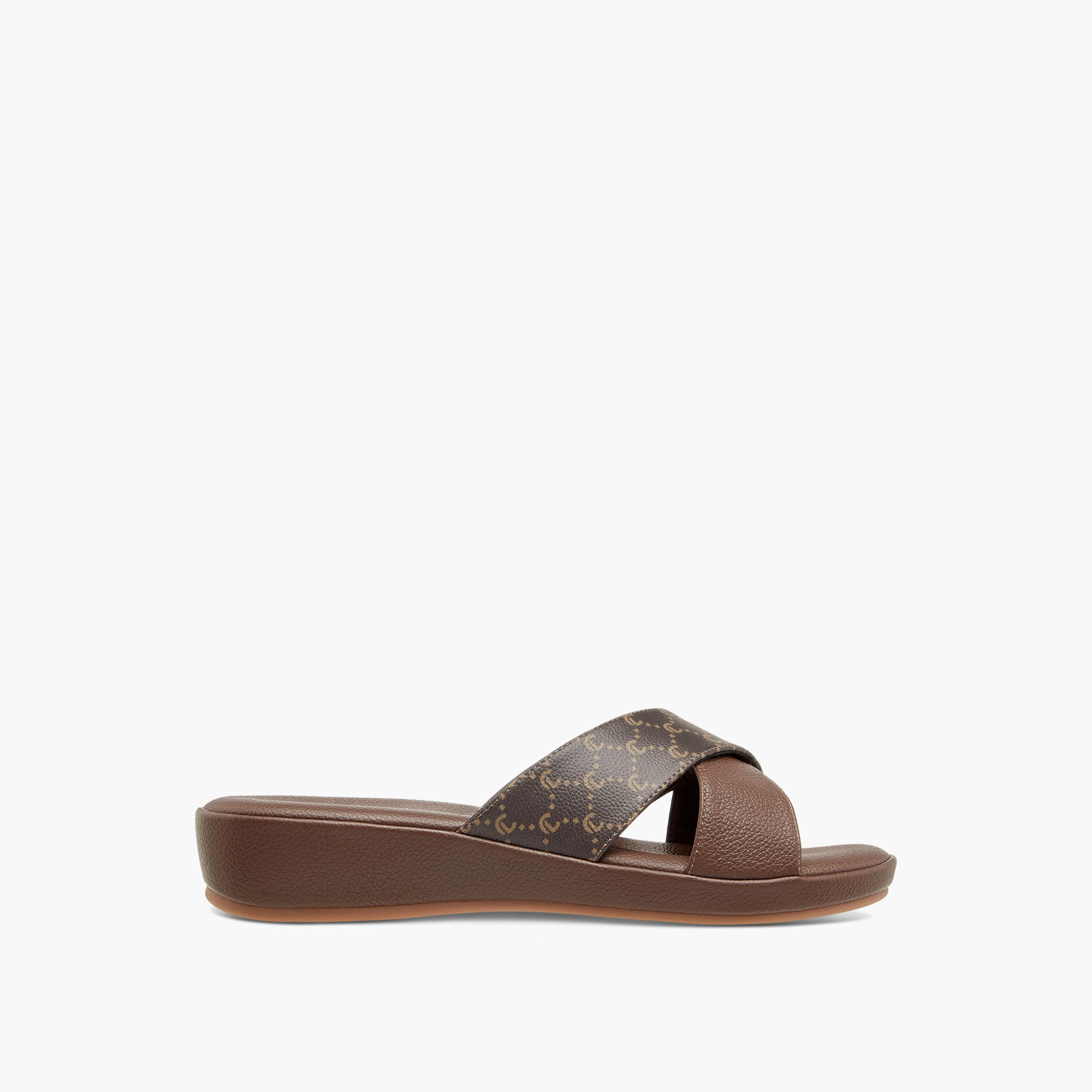 صندل مريح سهل الارتداء بأحزمة متقاطعة وطبعات مونوجرام من لو كونفورت-women-shoes-flats-sandals-image-3